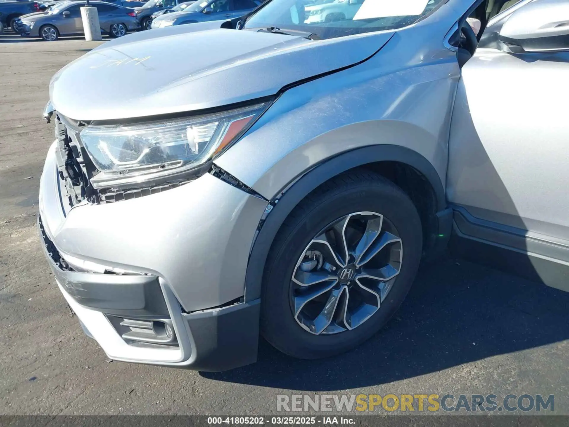 18 Photograph of a damaged car 7FARW1H88LE019461 HONDA CR-V 2020