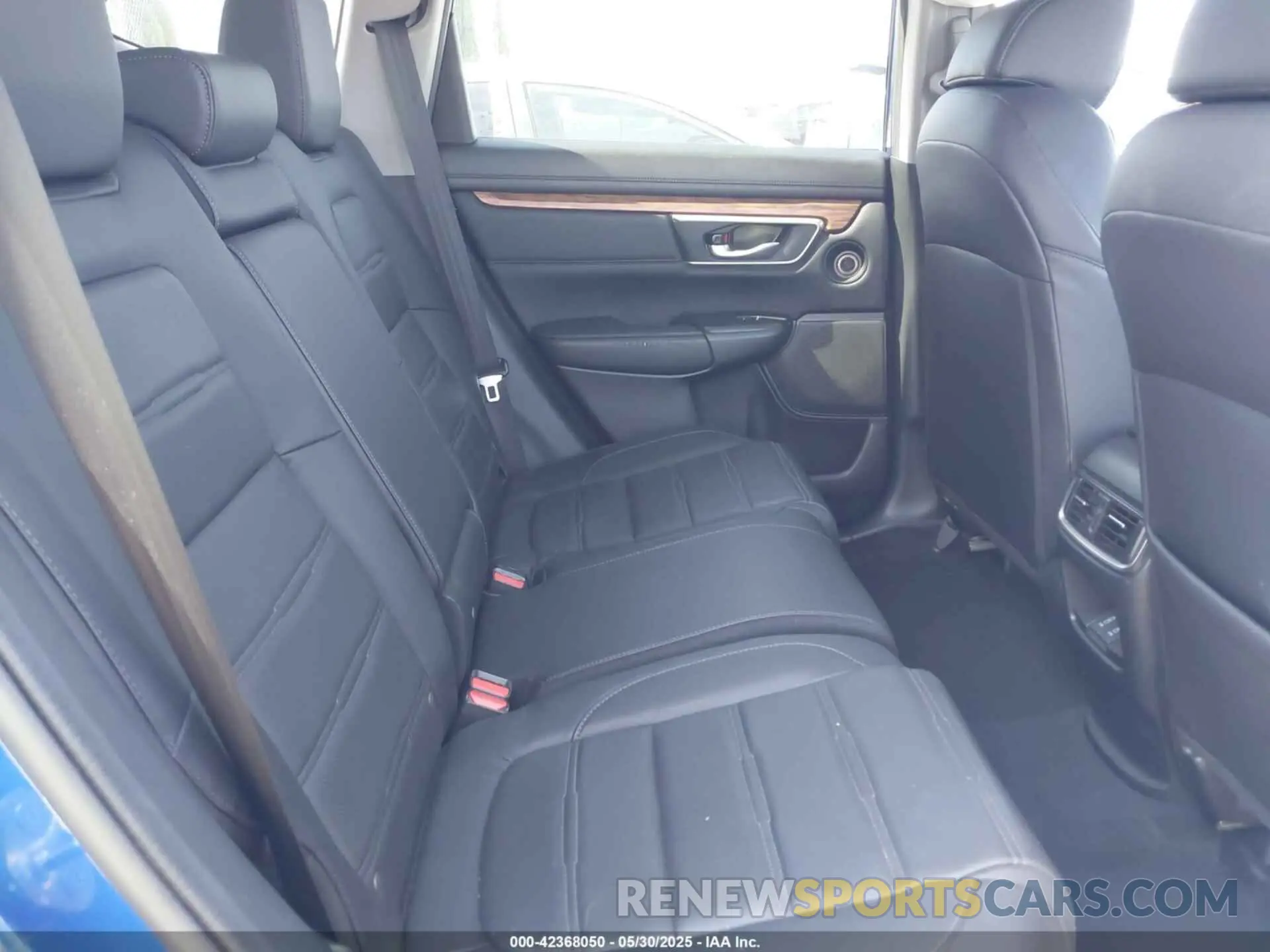 8 Photograph of a damaged car 7FARW1H97LE011473 HONDA CR-V 2020