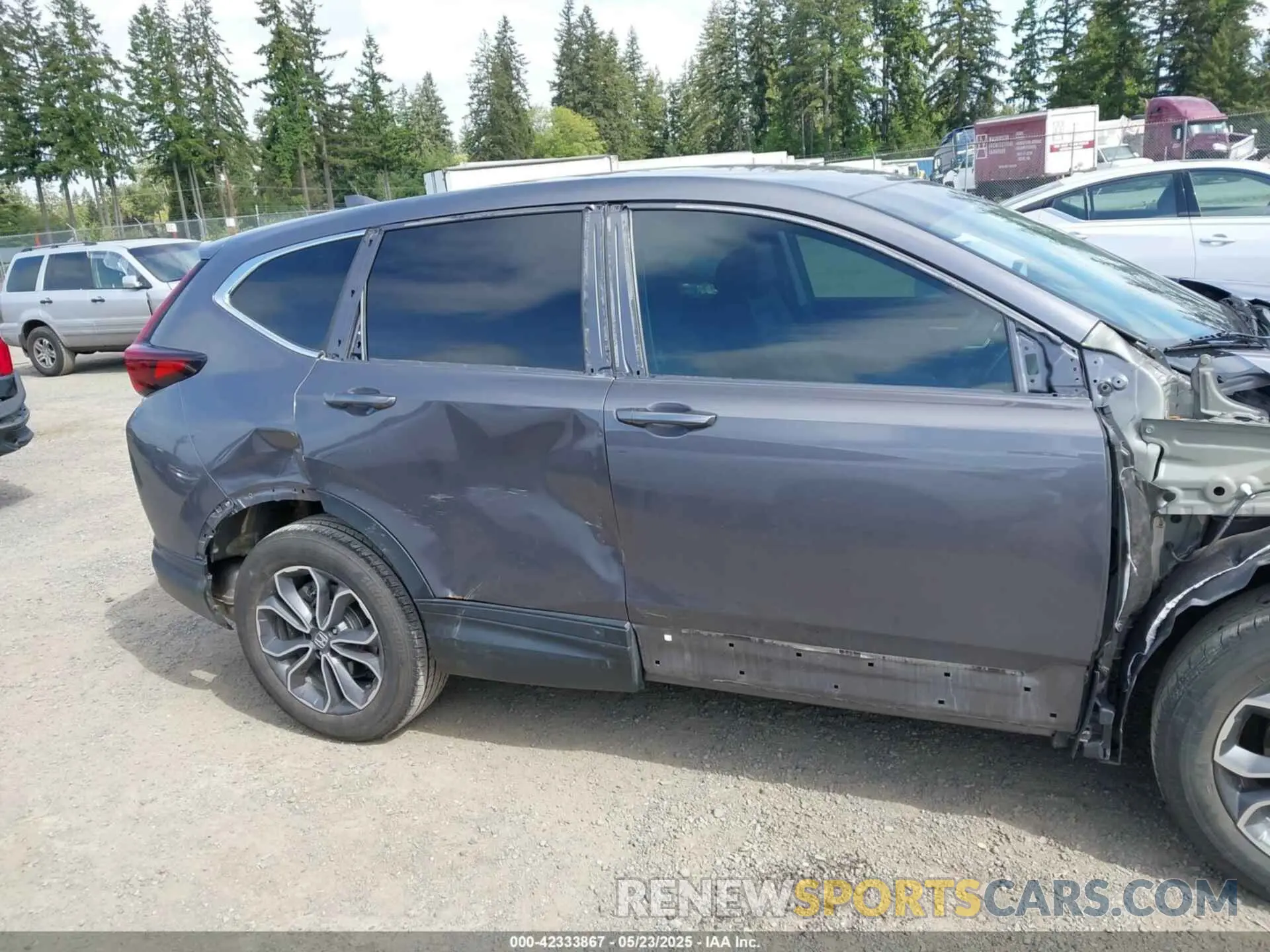 14 Photograph of a damaged car 7FARW2H82LE003469 HONDA CR-V 2020