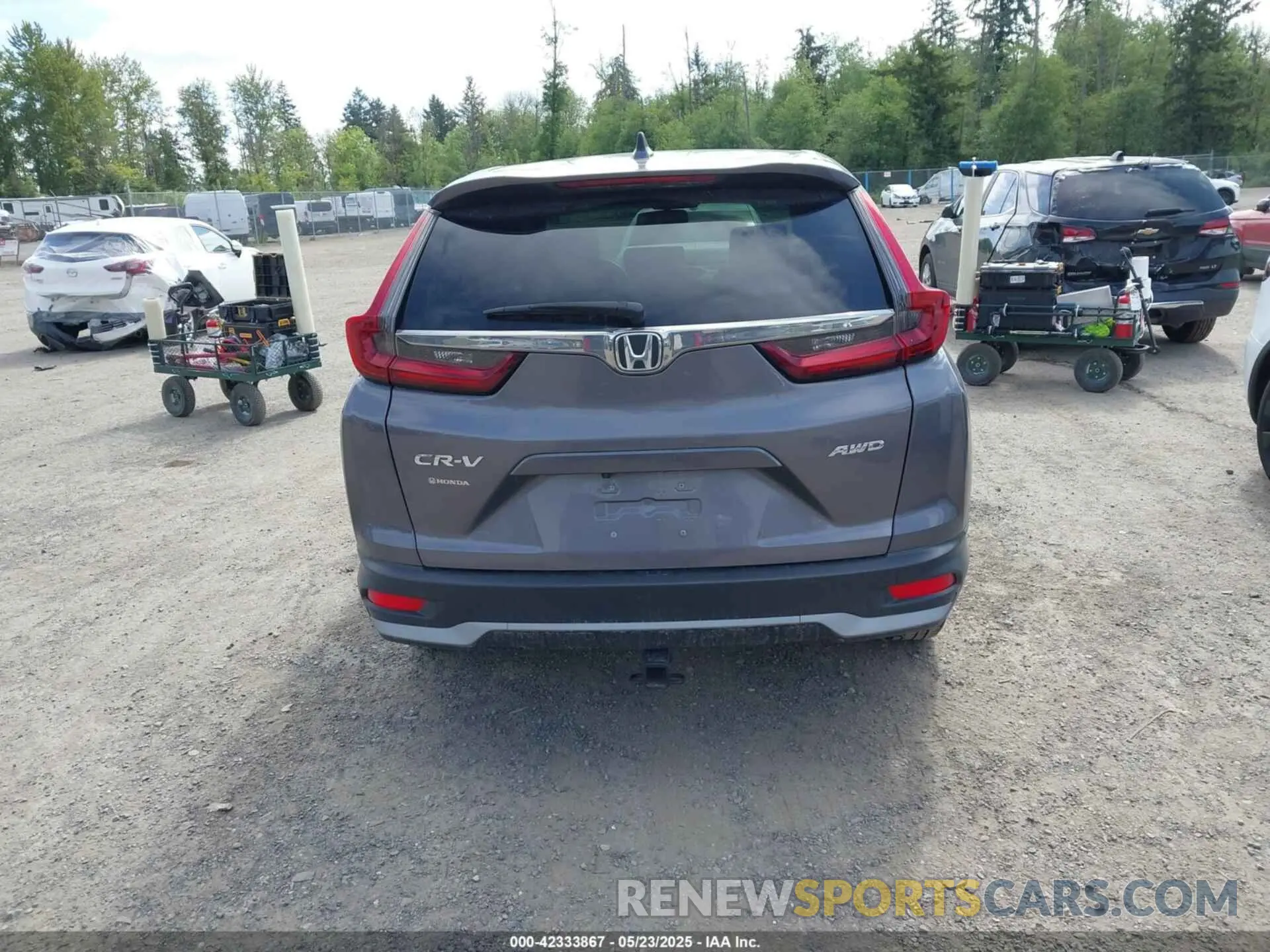 17 Photograph of a damaged car 7FARW2H82LE003469 HONDA CR-V 2020