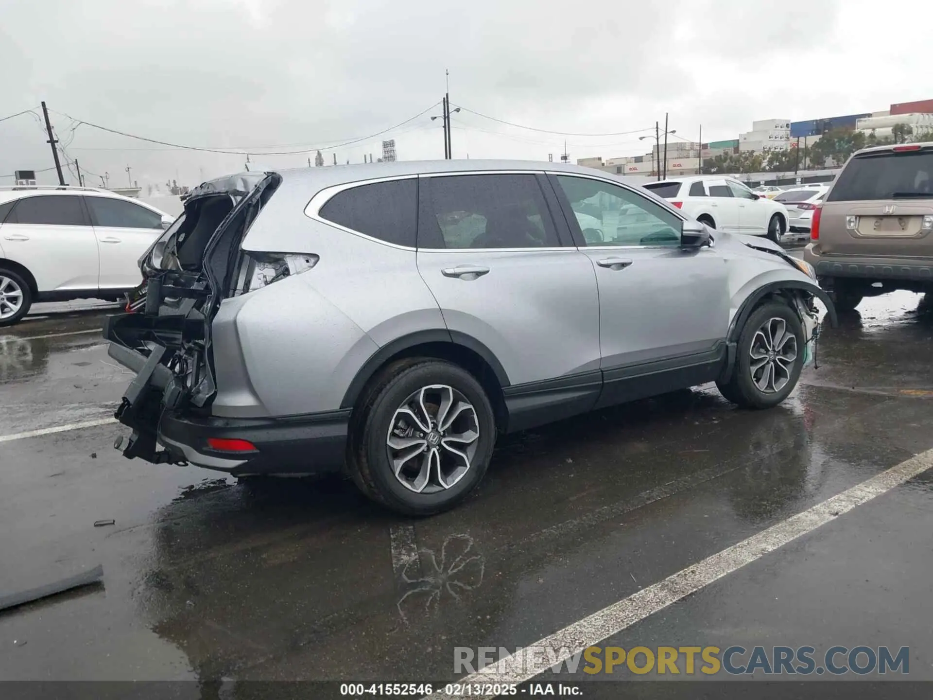 4 Фотография поврежденного автомобиля 7FARW2H88LE011964 HONDA CR-V 2020
