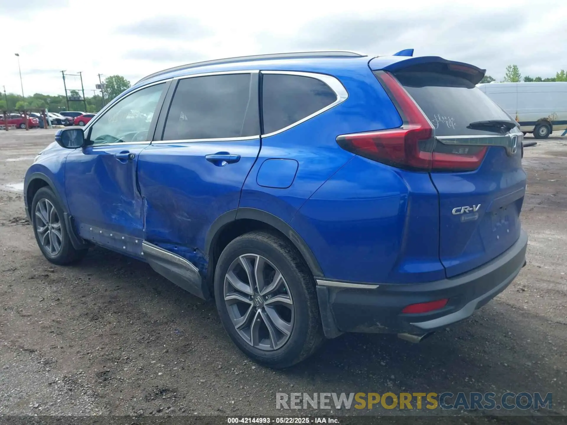 3 Photograph of a damaged car 7FARW2H97LE011107 HONDA CR-V 2020