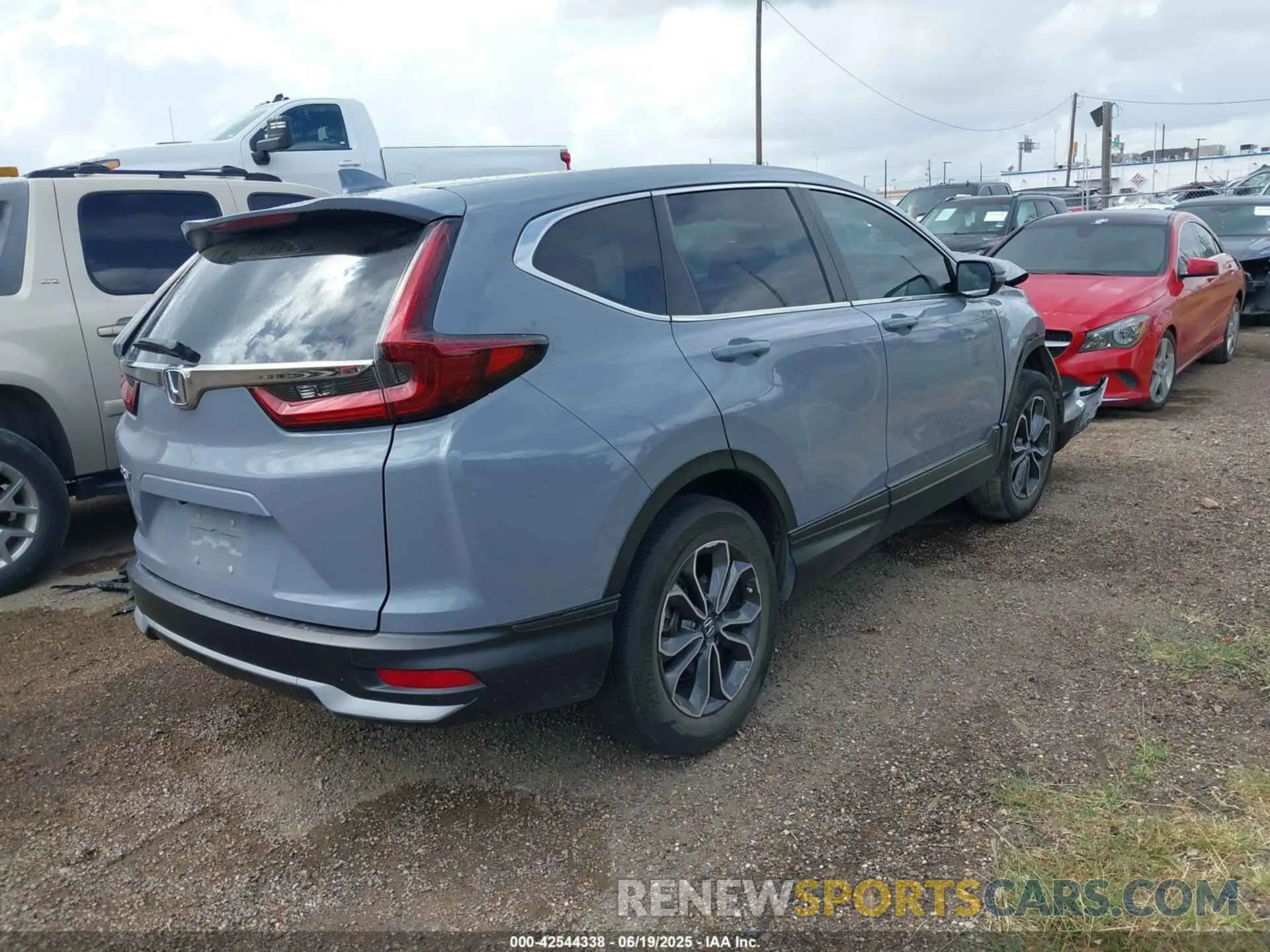 4 Photograph of a damaged car 2HKRW1H50MH405022 HONDA CR-V 2021