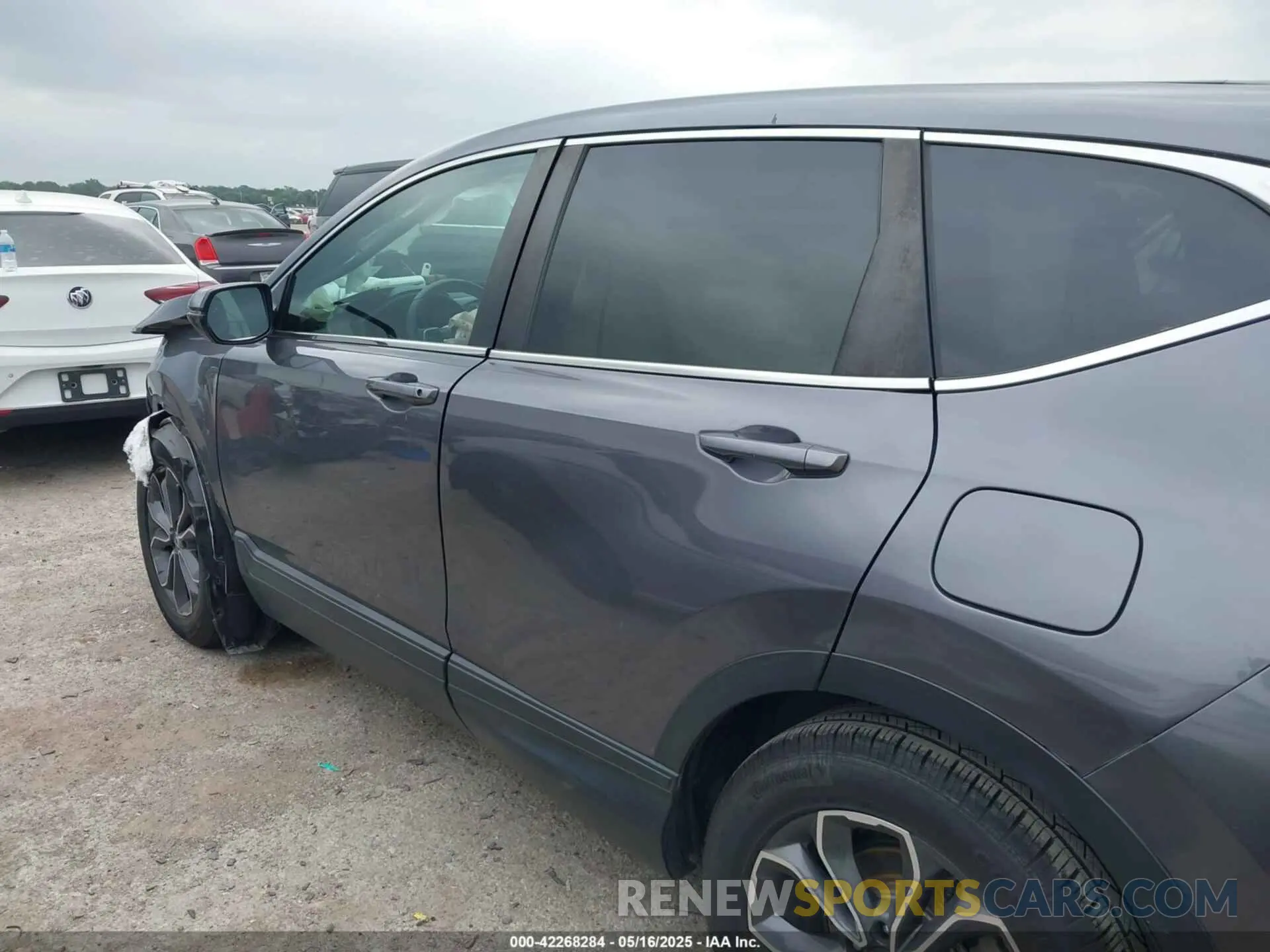14 Photograph of a damaged car 2HKRW1H51MH403599 HONDA CR-V 2021