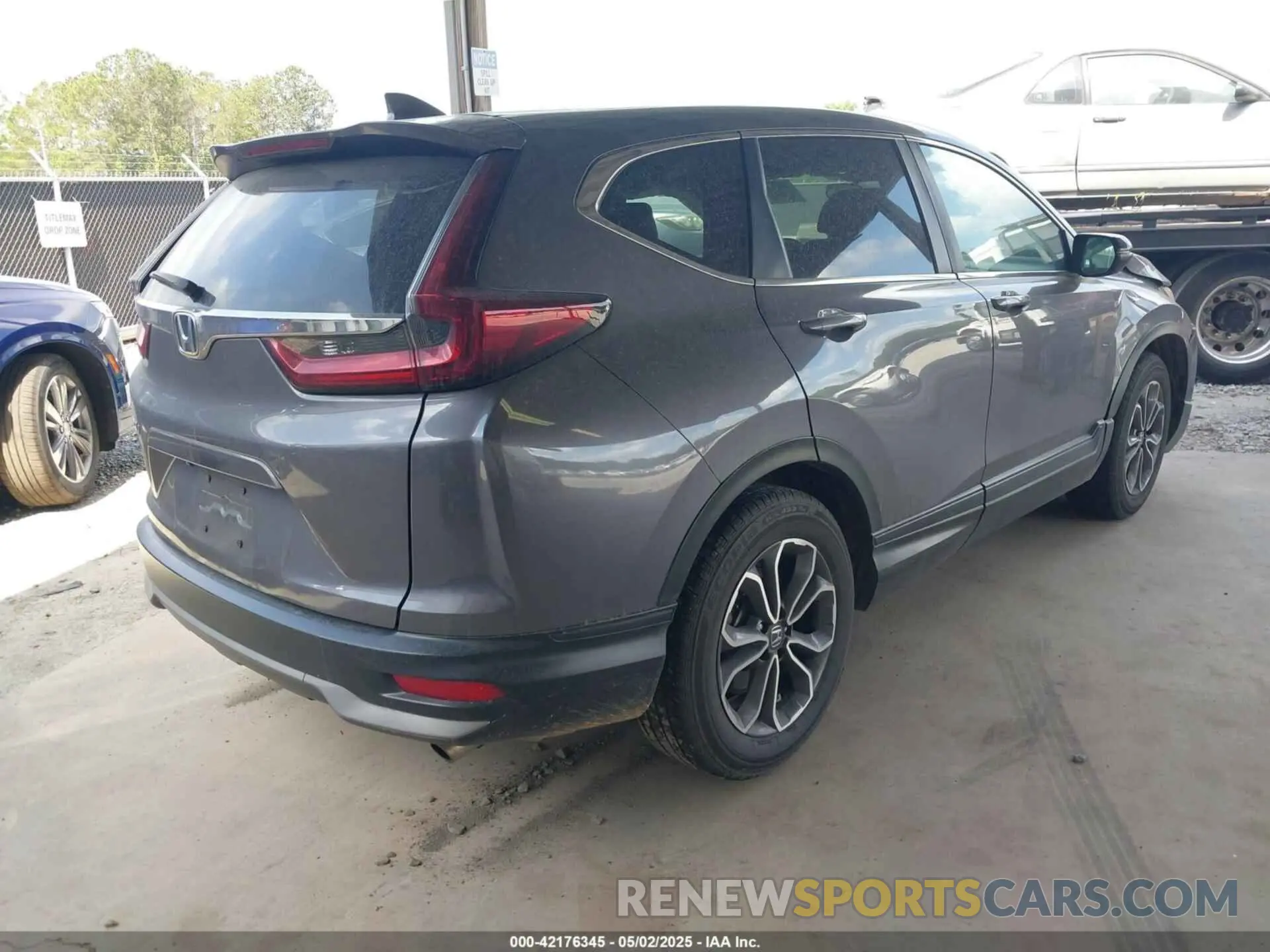 4 Photograph of a damaged car 2HKRW1H58MH426085 HONDA CR-V 2021