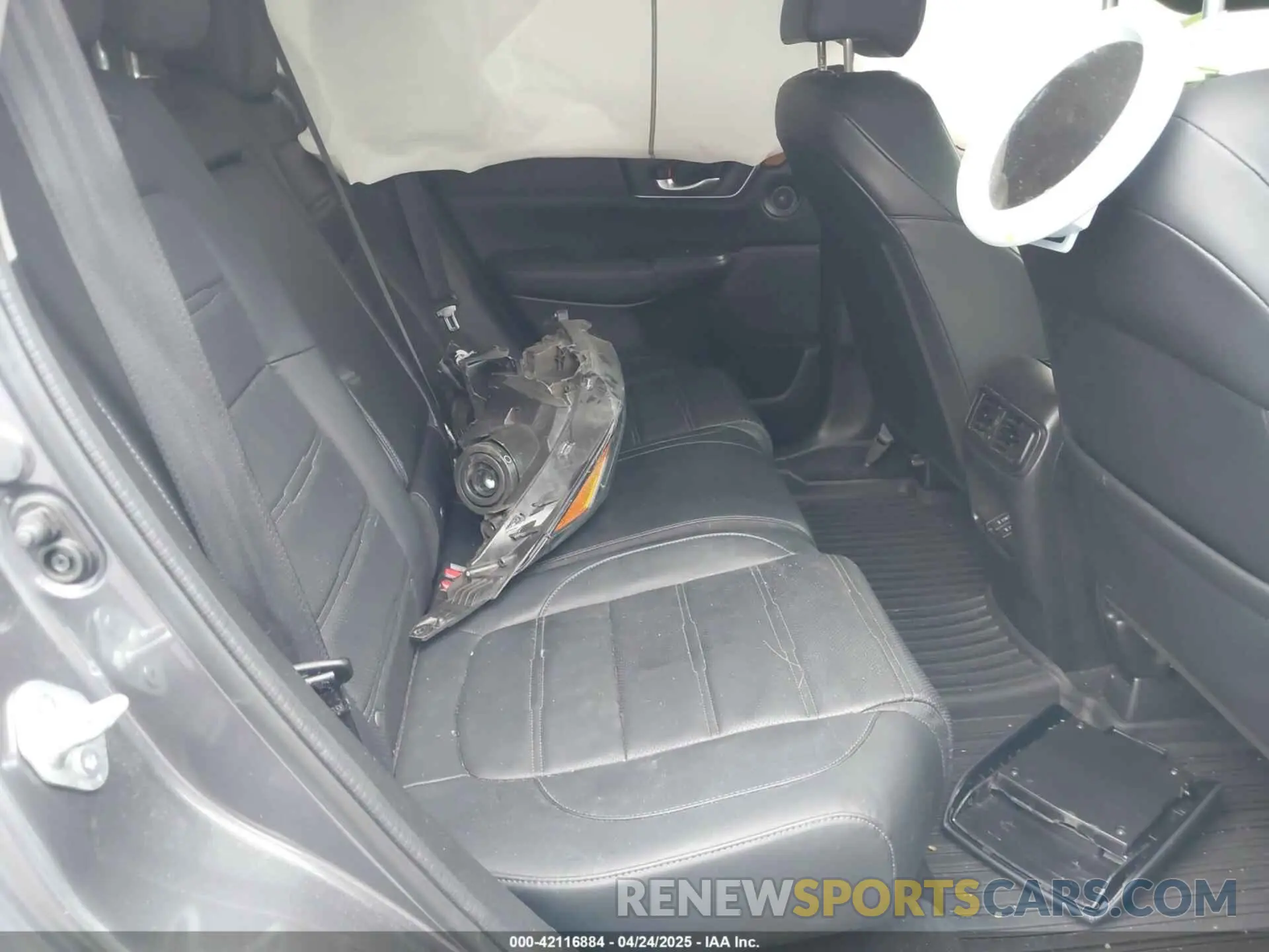 8 Photograph of a damaged car 2HKRW1H87MH425164 HONDA CR-V 2021