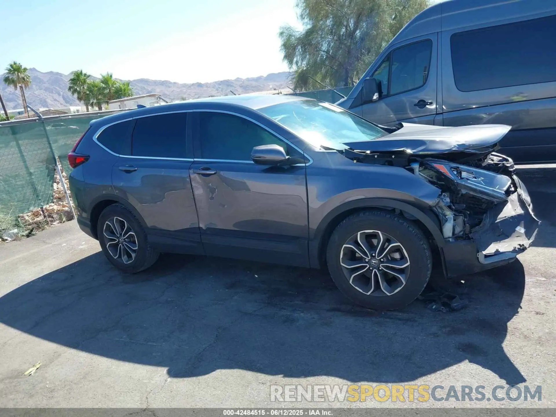 14 Photograph of a damaged car 2HKRW1H88MH423939 HONDA CR-V 2021