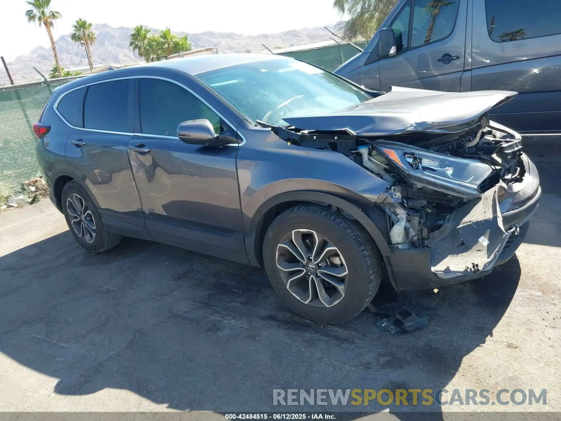 18 Photograph of a damaged car 2HKRW1H88MH423939 HONDA CR-V 2021