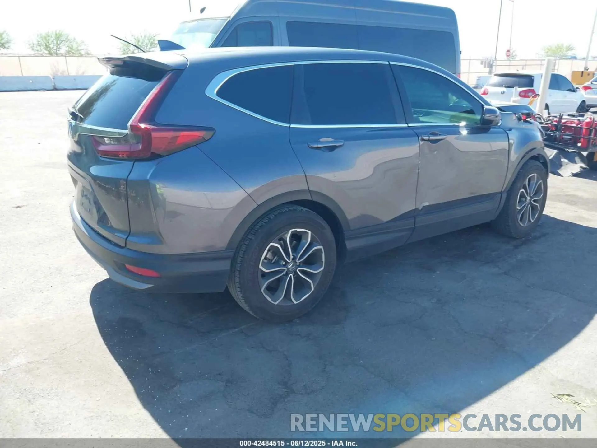 4 Photograph of a damaged car 2HKRW1H88MH423939 HONDA CR-V 2021