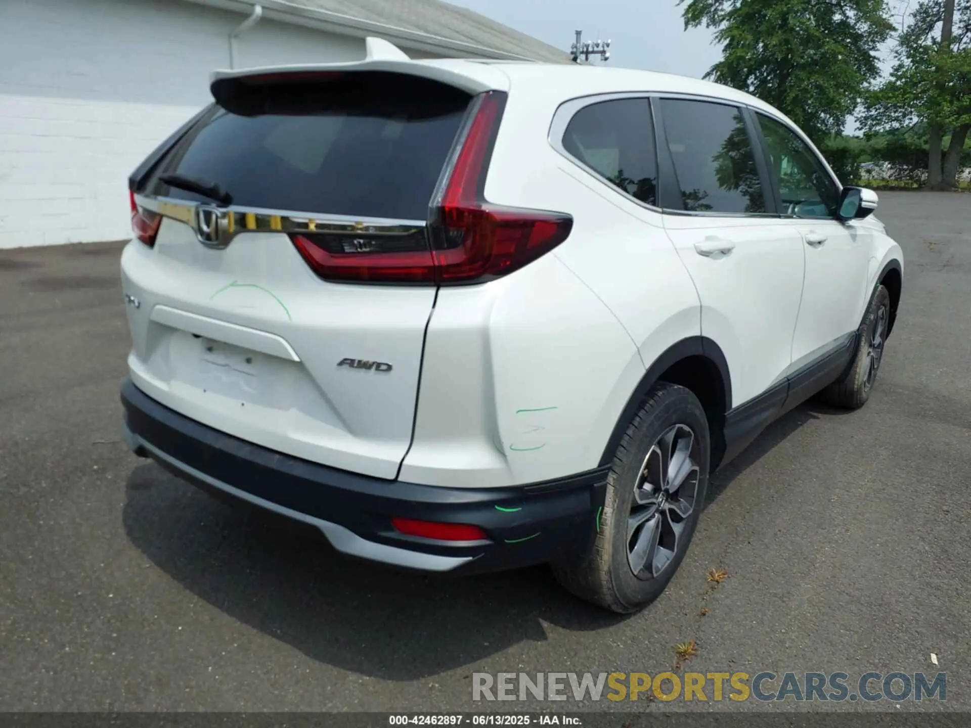 4 Photograph of a damaged car 2HKRW2H53MH645378 HONDA CR-V 2021