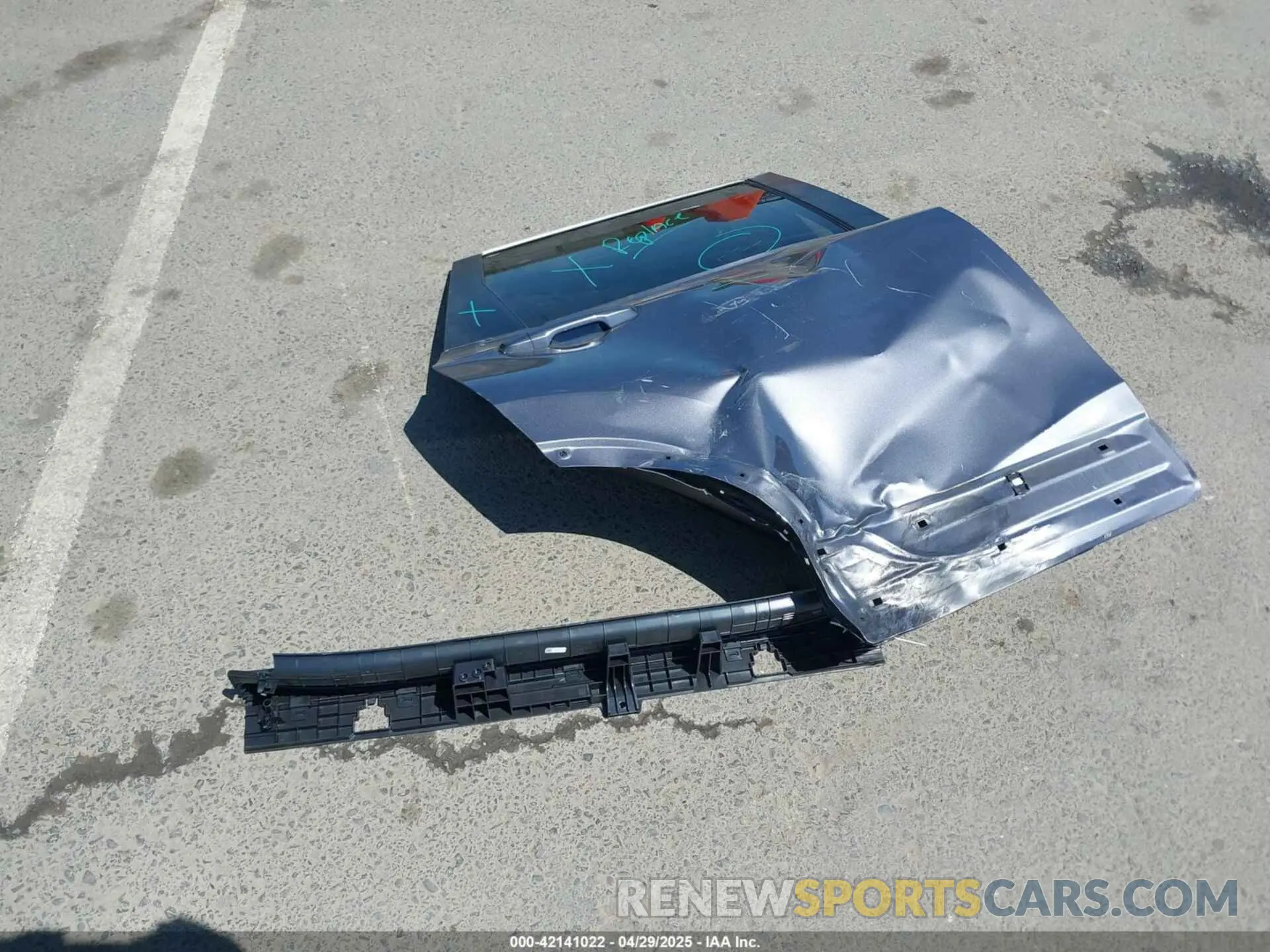 12 Photograph of a damaged car 2HKRW2H54MH620893 HONDA CR-V 2021