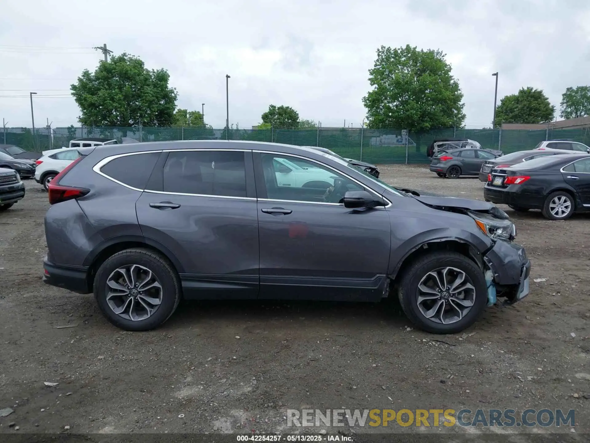 13 Photograph of a damaged car 2HKRW2H83MH607305 HONDA CR-V 2021