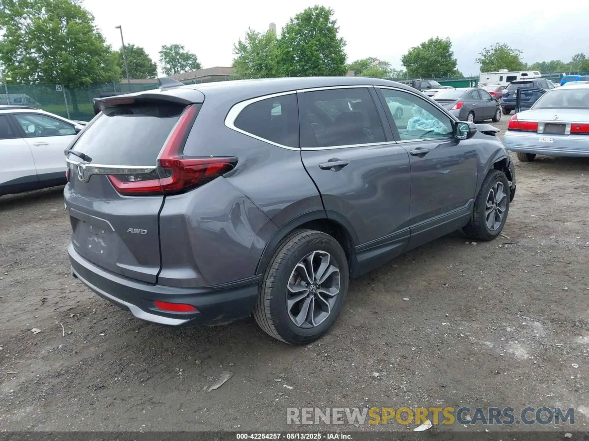 4 Photograph of a damaged car 2HKRW2H83MH607305 HONDA CR-V 2021