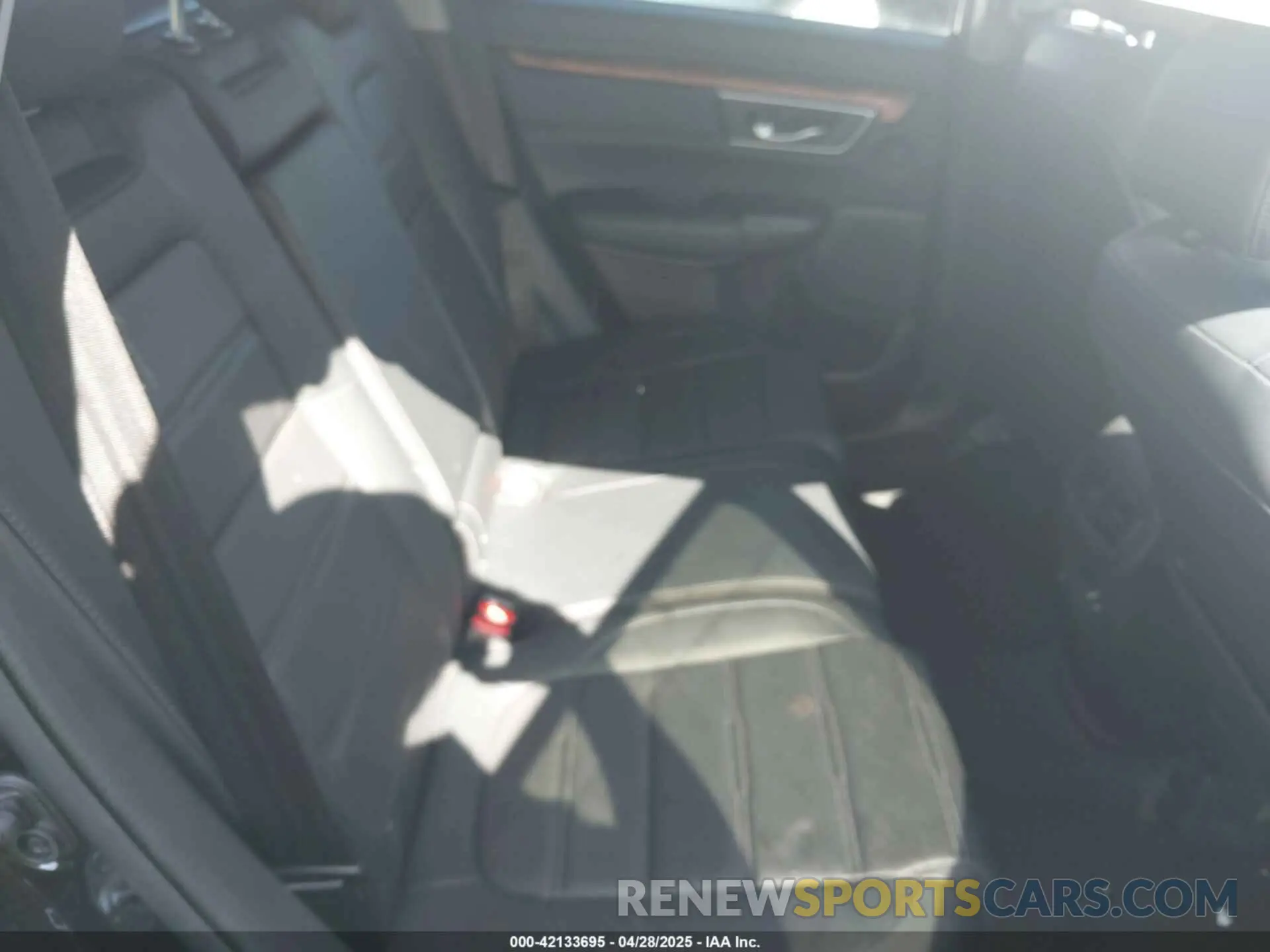 8 Photograph of a damaged car 2HKRW2H84MH623206 HONDA CR-V 2021