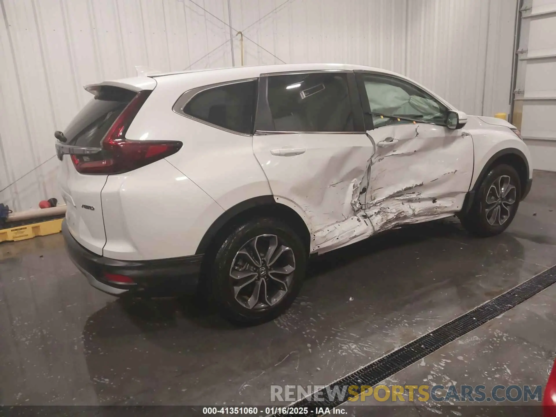 4 Photograph of a damaged car 2HKRW2H87MH602415 HONDA CR-V 2021