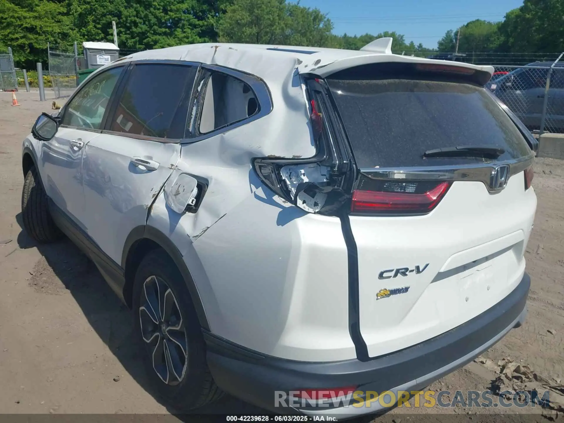 3 Photograph of a damaged car 2HKRW2H87MH619747 HONDA CR-V 2021