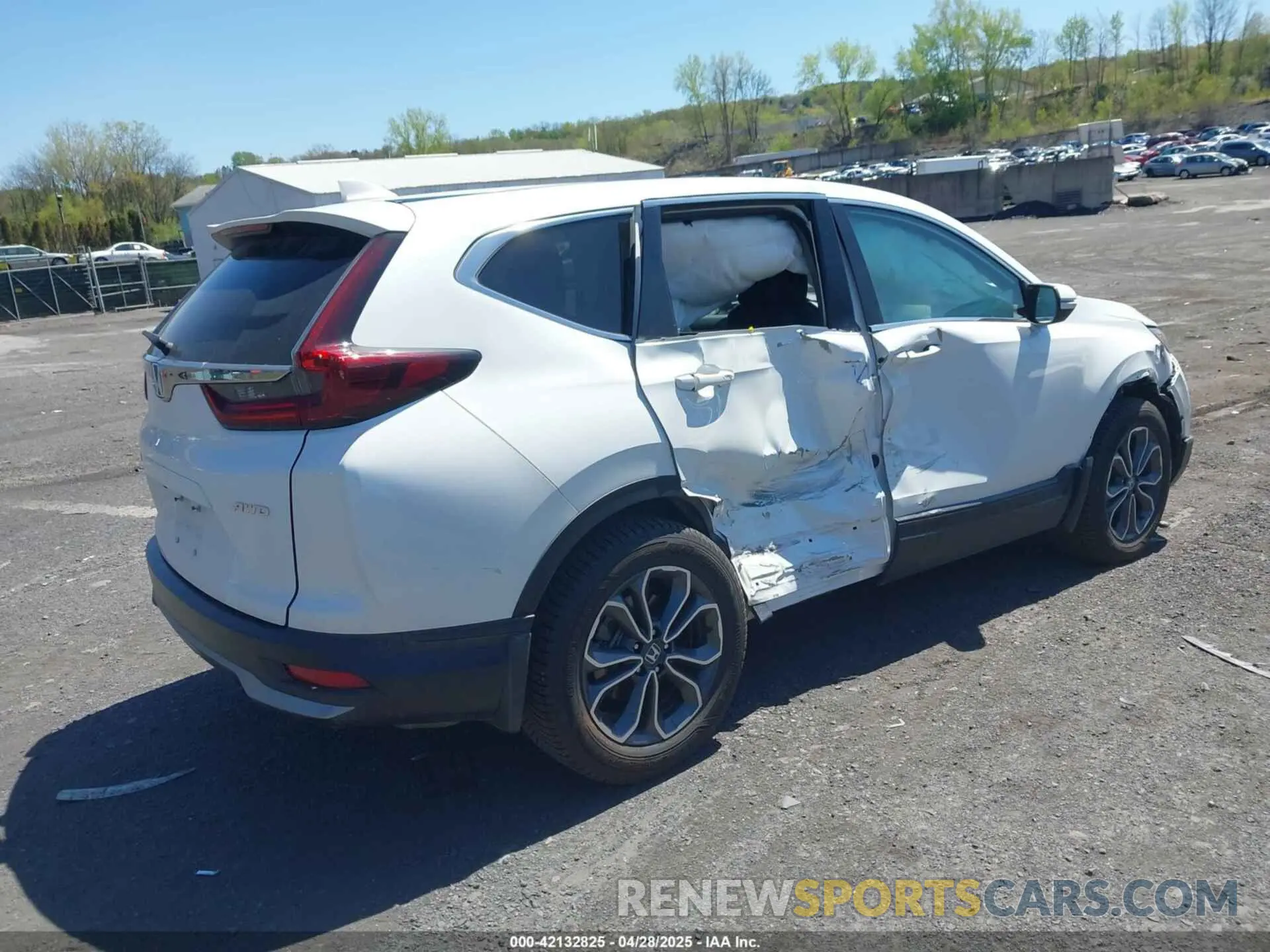 4 Photograph of a damaged car 2HKRW2H87MH678152 HONDA CR-V 2021