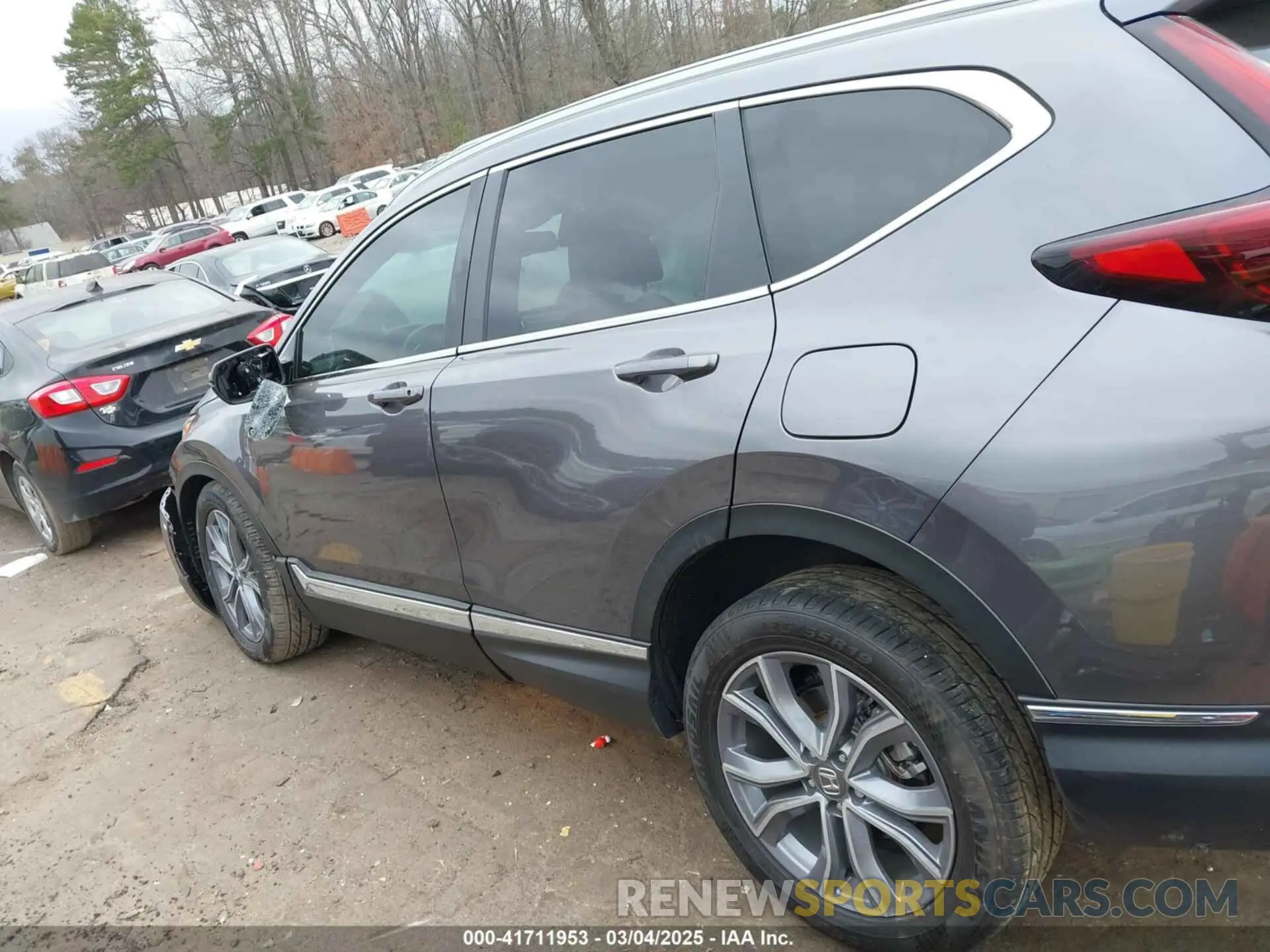 14 Photograph of a damaged car 2HKRW2H93MH675015 HONDA CR-V 2021