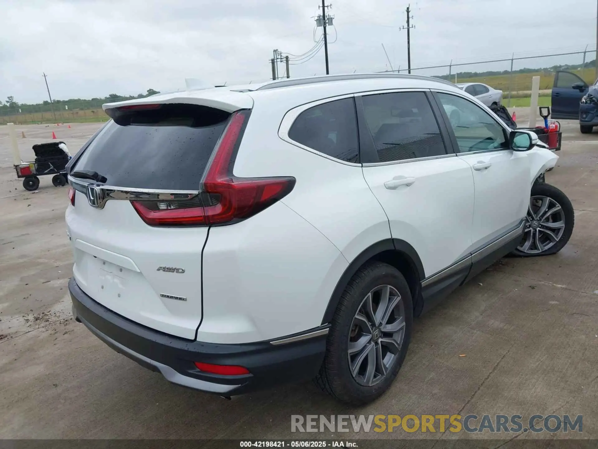 4 Photograph of a damaged car 2HKRW2H98MH669288 HONDA CR-V 2021