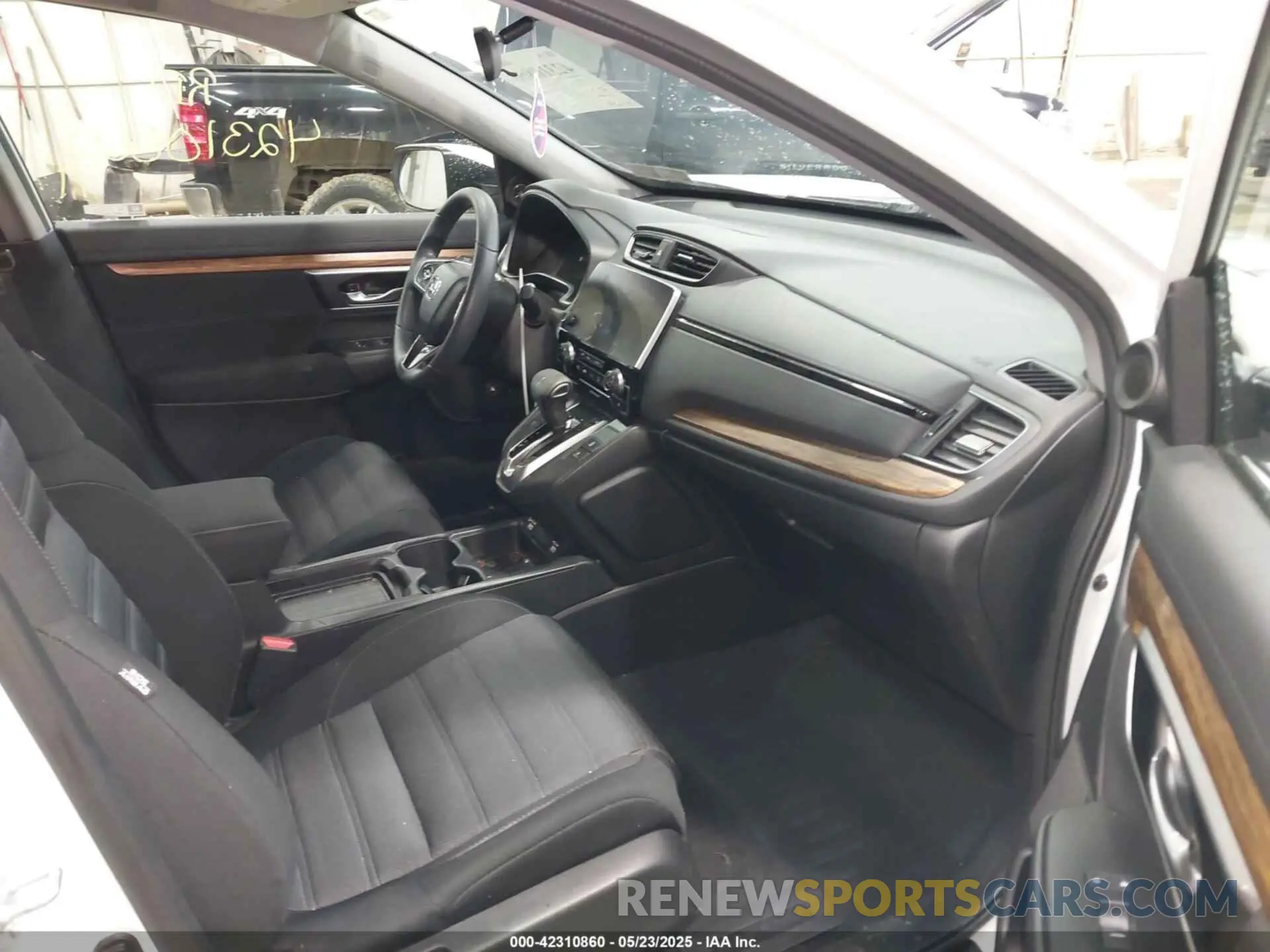 5 Photograph of a damaged car 5J6RW2H53MA002465 HONDA CR-V 2021