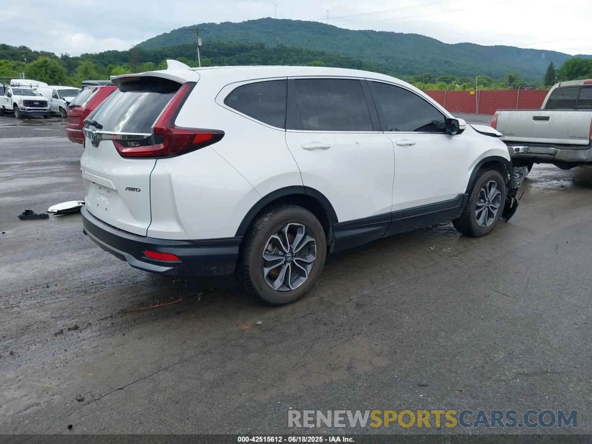 4 Photograph of a damaged car 5J6RW2H53ML008271 HONDA CR-V 2021