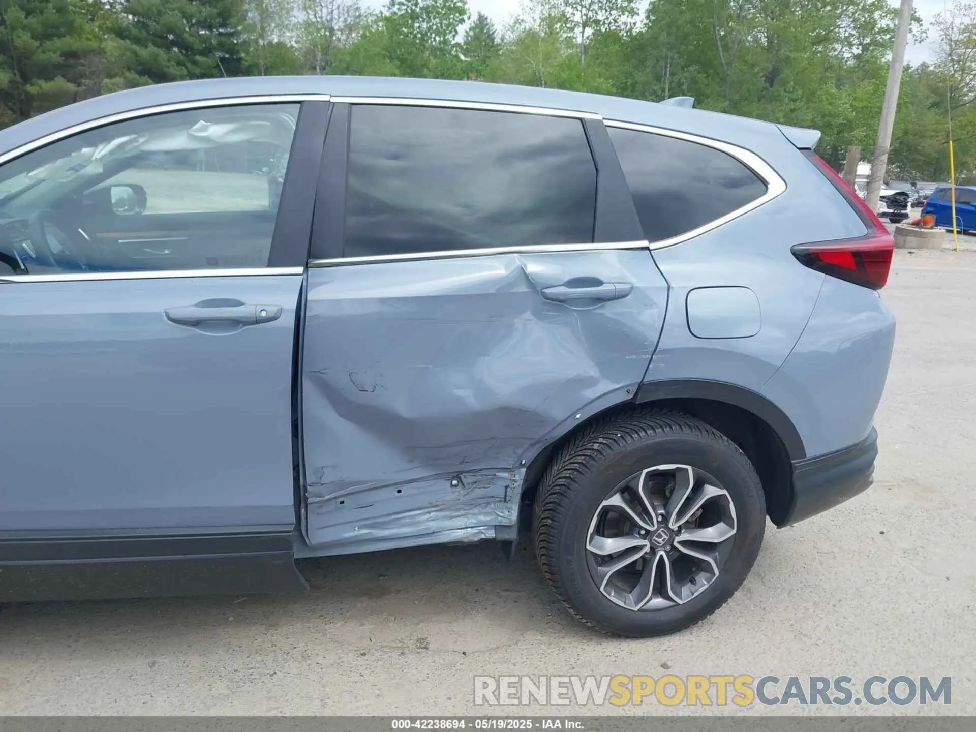 6 Photograph of a damaged car 5J6RW2H57ML018592 HONDA CR-V 2021