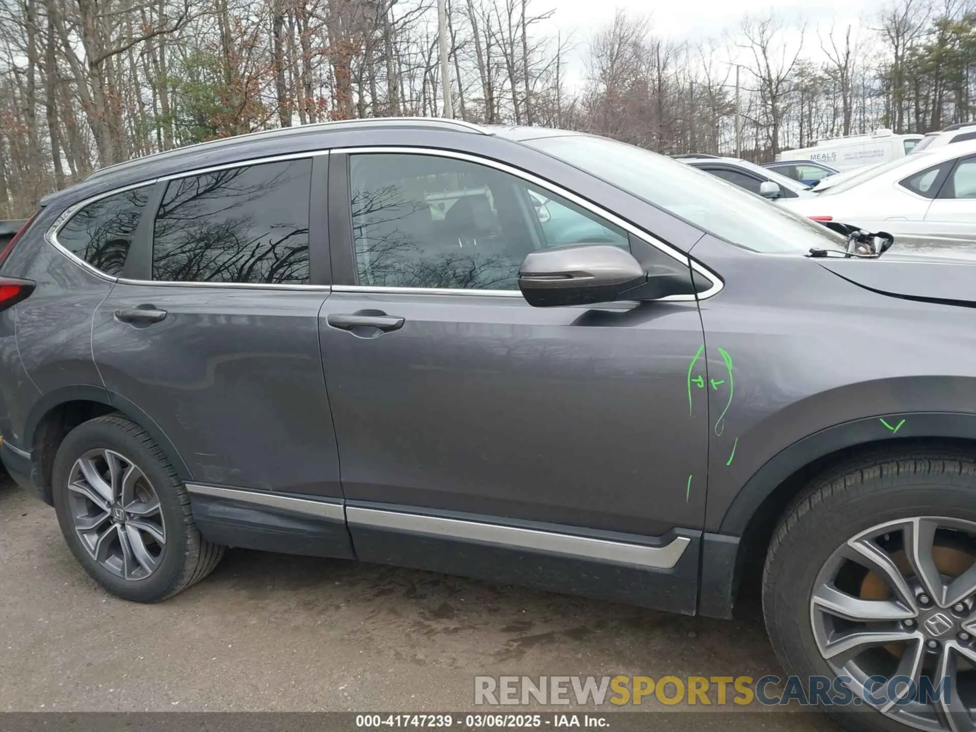 14 Photograph of a damaged car 5J6RW2H91ML019241 HONDA CR-V 2021