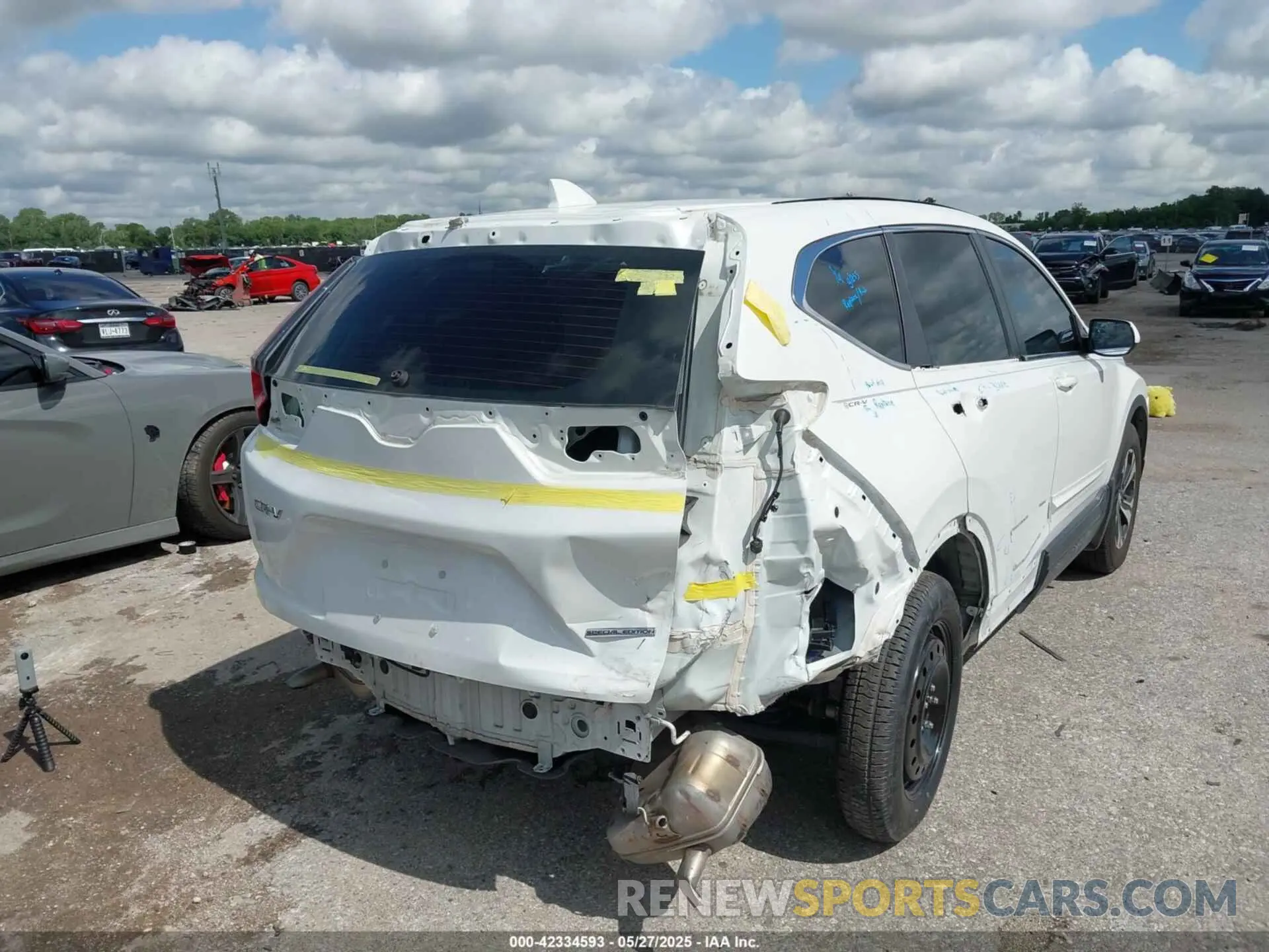 4 Фотография поврежденного автомобиля 7FARW1H71ME017513 HONDA CR-V 2021