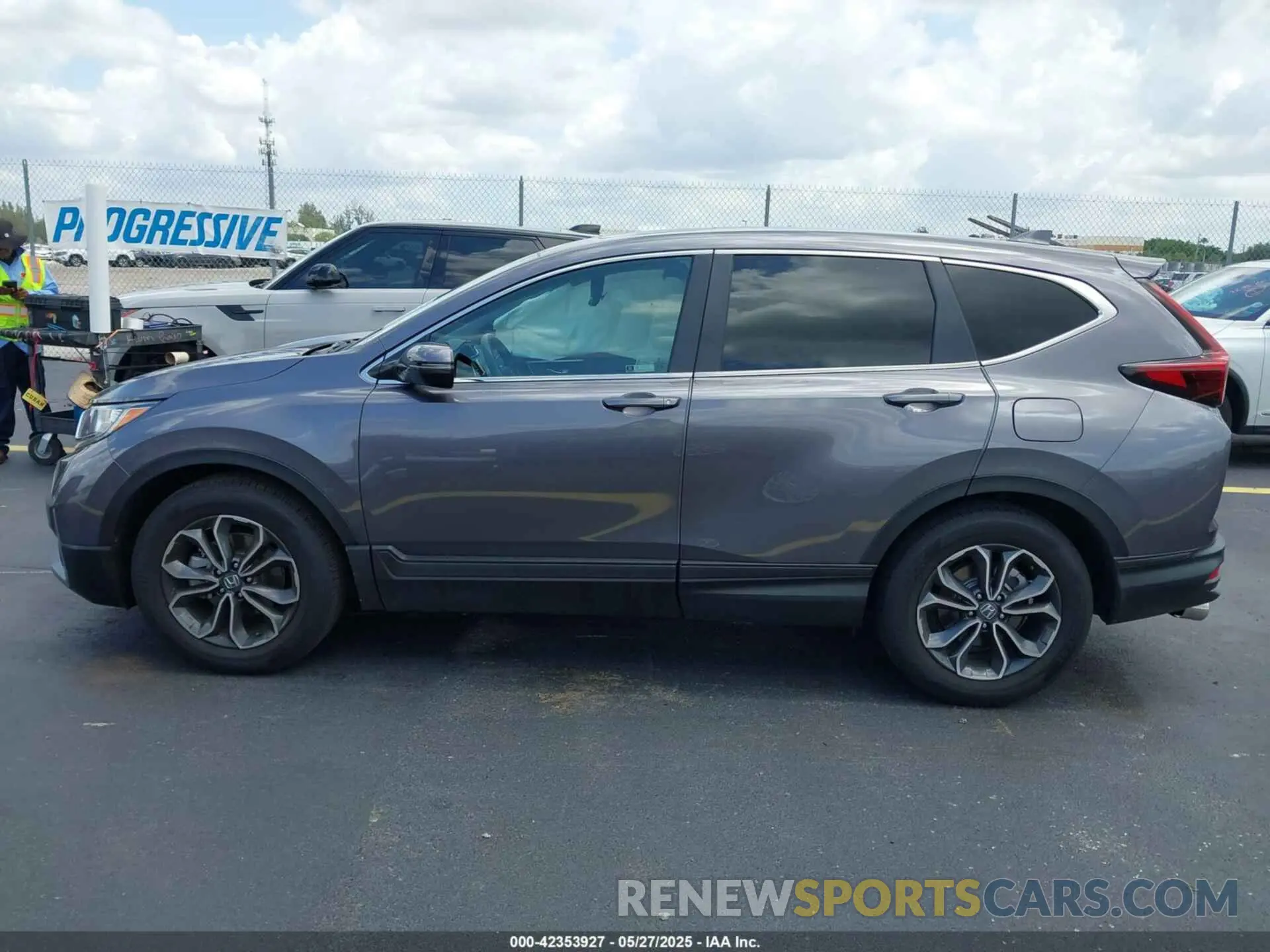 14 Photograph of a damaged car 7FARW1H81ME005905 HONDA CR-V 2021