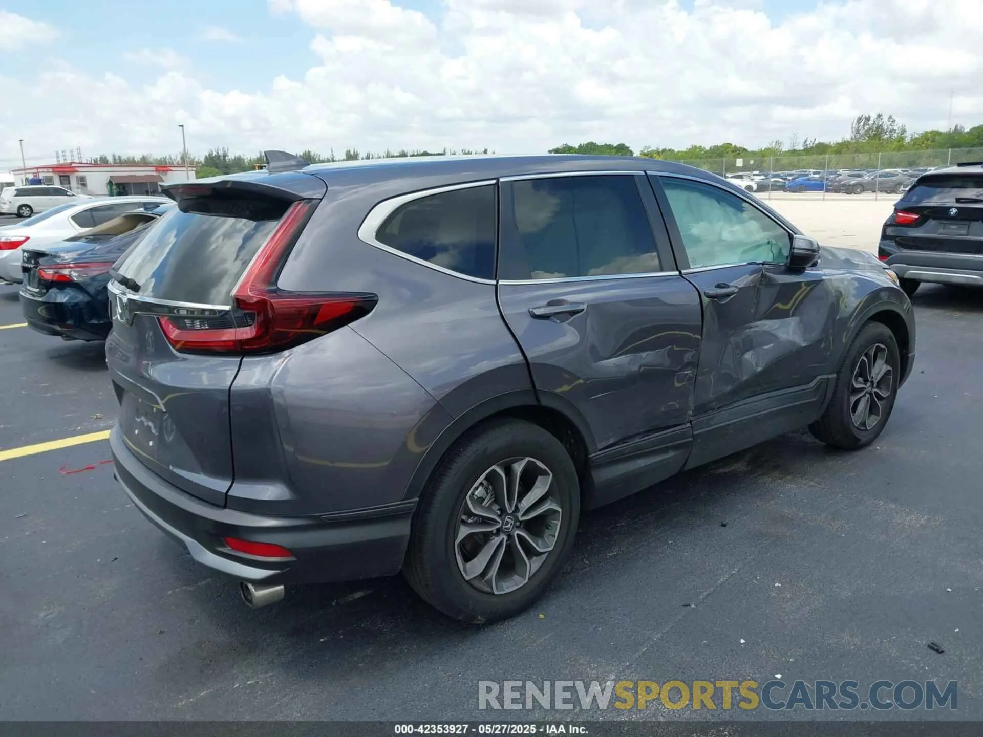 4 Photograph of a damaged car 7FARW1H81ME005905 HONDA CR-V 2021