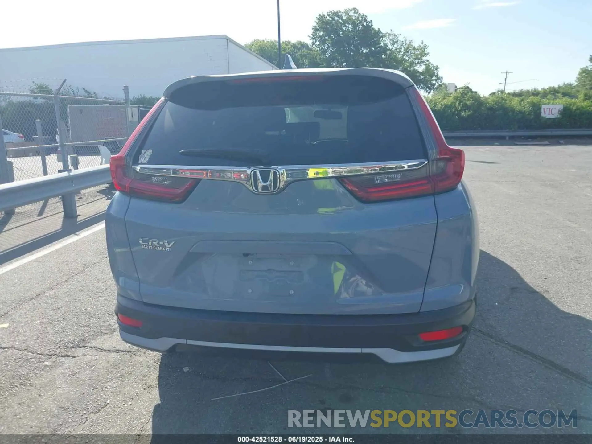 16 Photograph of a damaged car 7FARW1H81ME023952 HONDA CR-V 2021