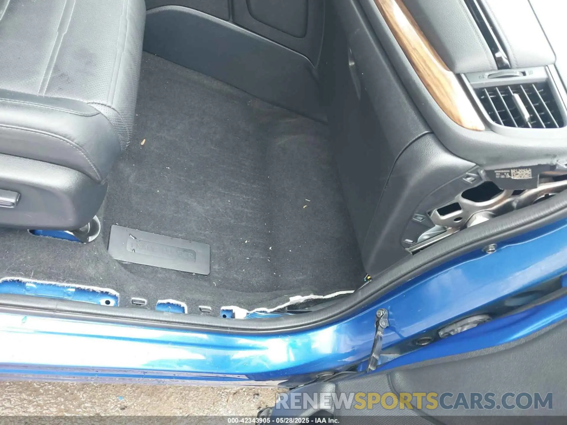 6 Фотография поврежденного автомобиля 7FARW2H81ME015131 HONDA CR-V 2021