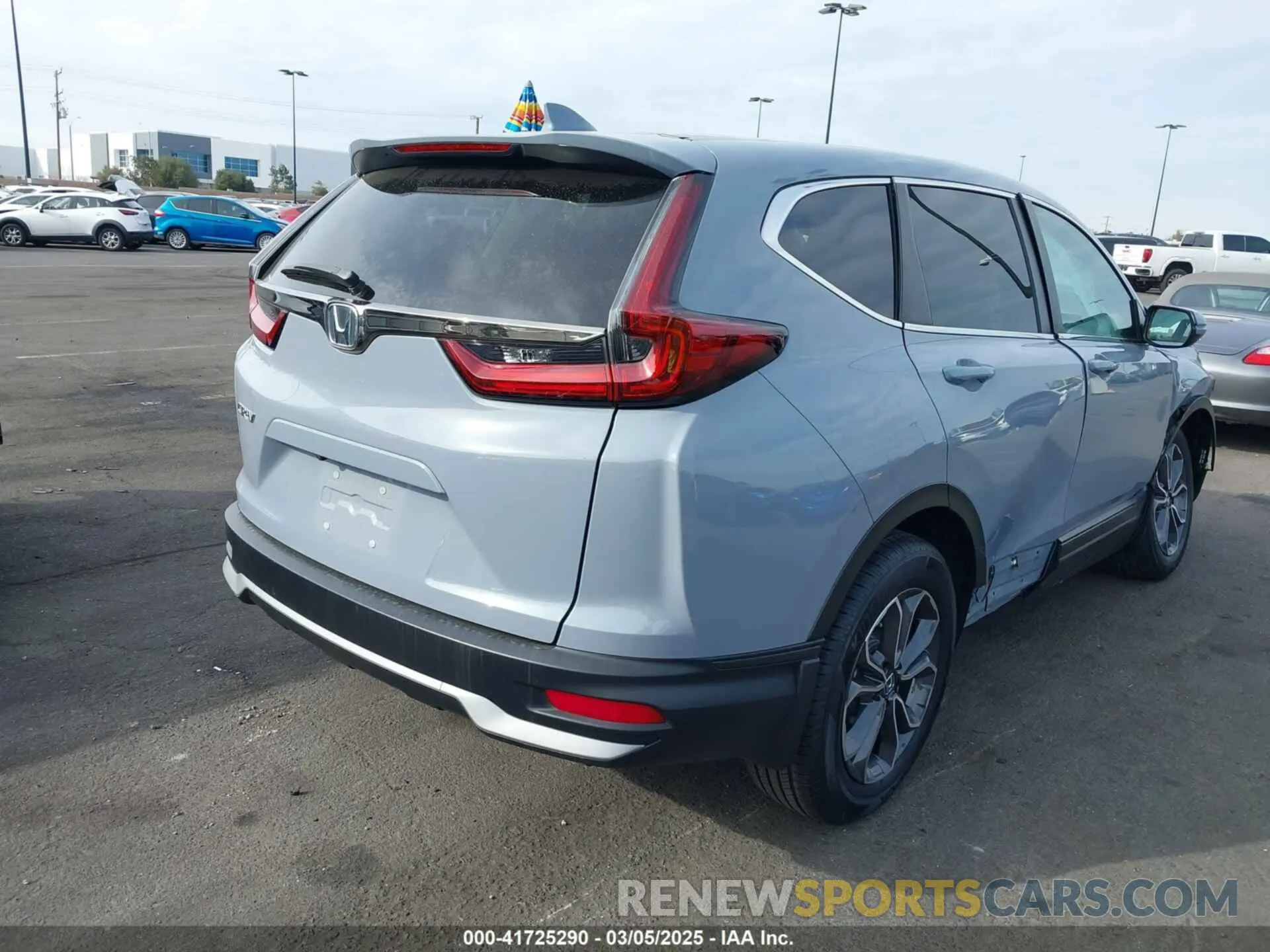 4 Photograph of a damaged car 2HKRW1H56NH404488 HONDA CR-V 2022