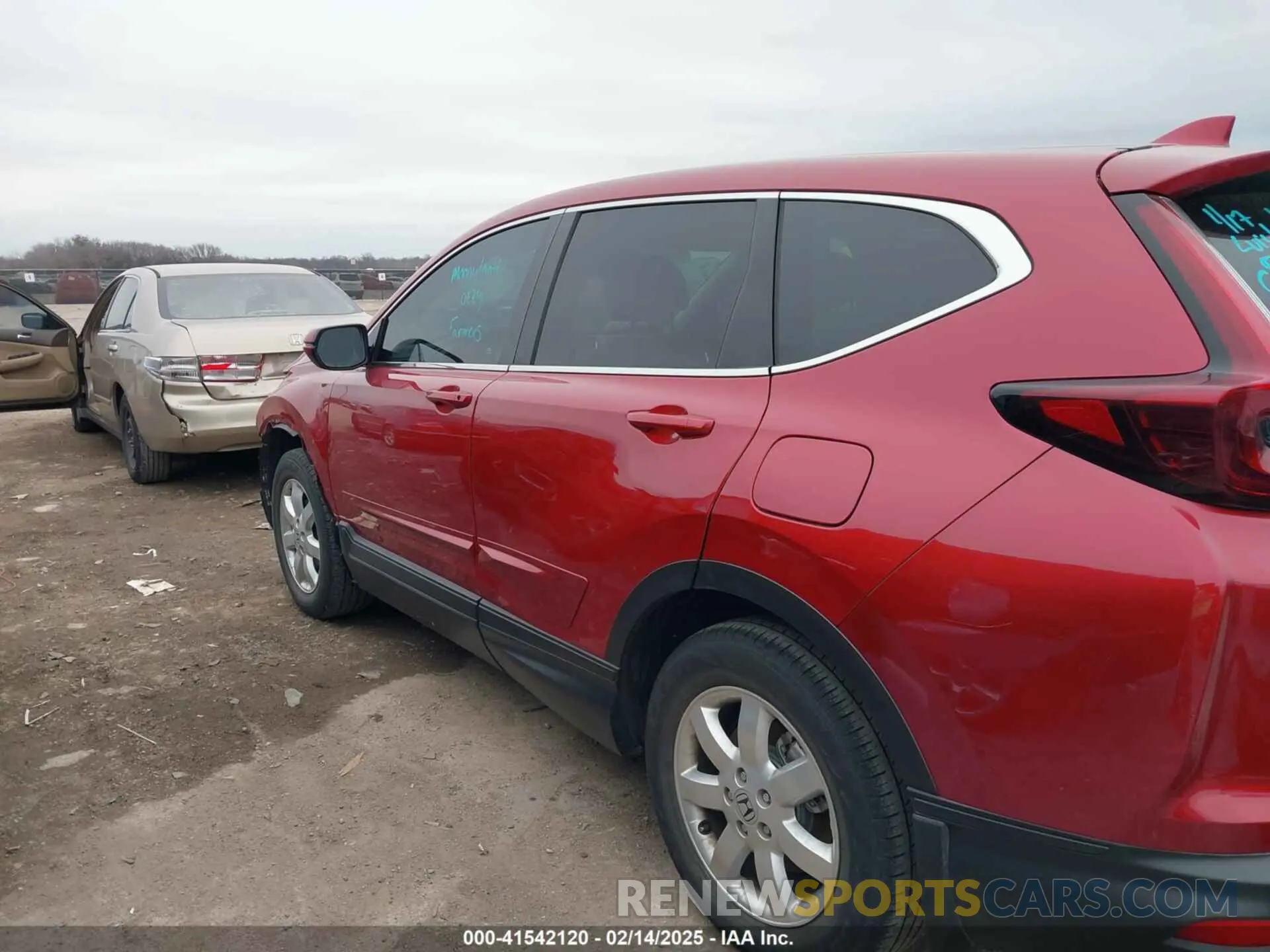 14 Photograph of a damaged car 2HKRW1H59NH405702 HONDA CR-V 2022