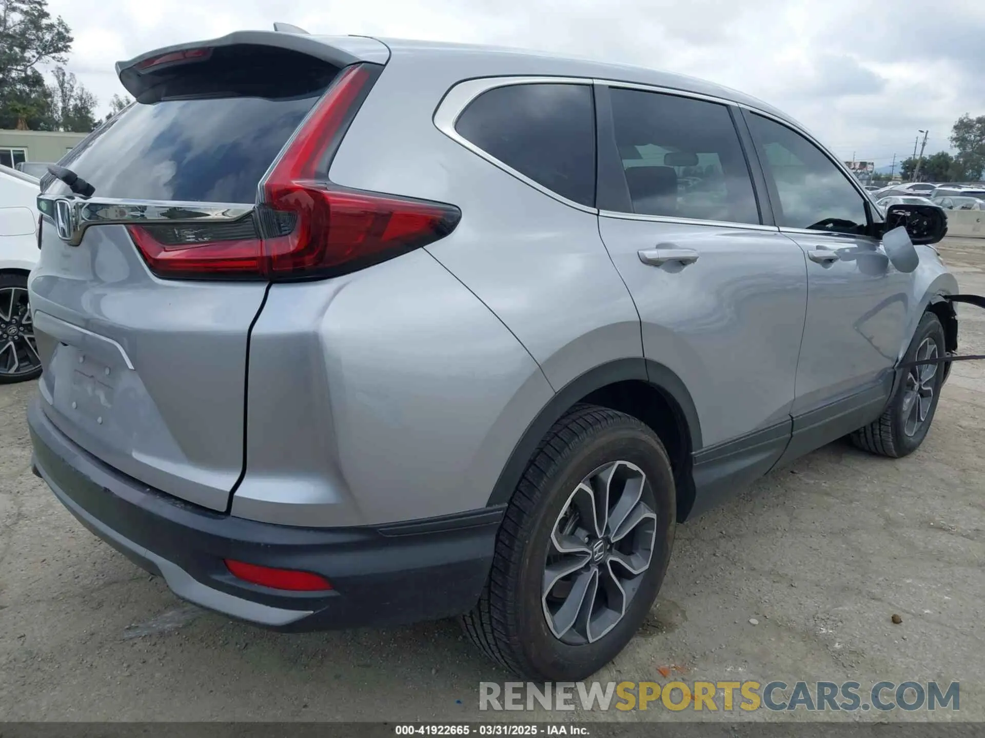 4 Photograph of a damaged car 2HKRW1H5XNH408866 HONDA CR-V 2022
