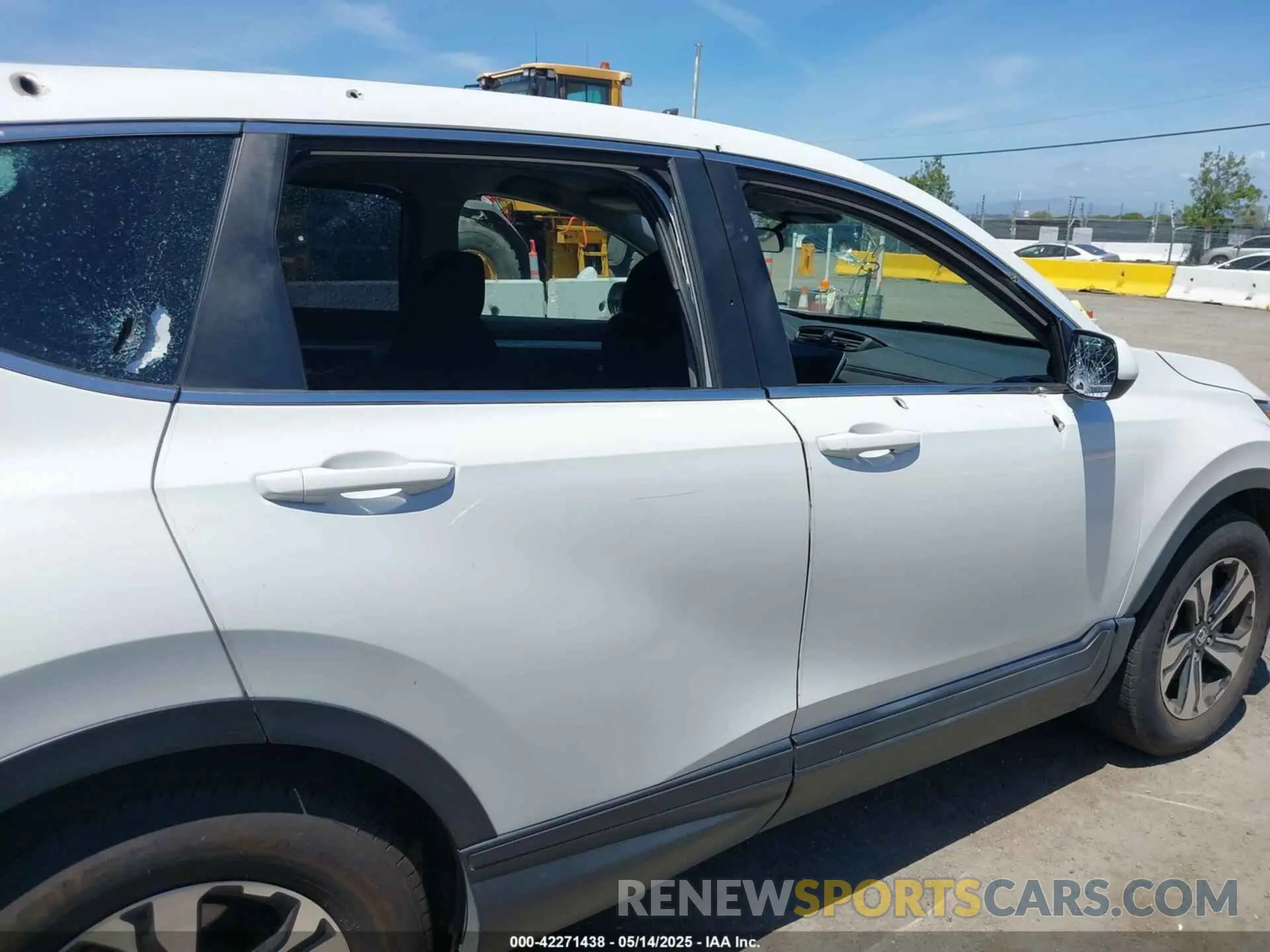 13 Photograph of a damaged car 2HKRW1H72NH401444 HONDA CR-V 2022