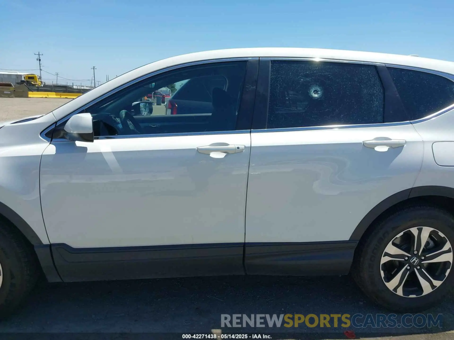 14 Photograph of a damaged car 2HKRW1H72NH401444 HONDA CR-V 2022