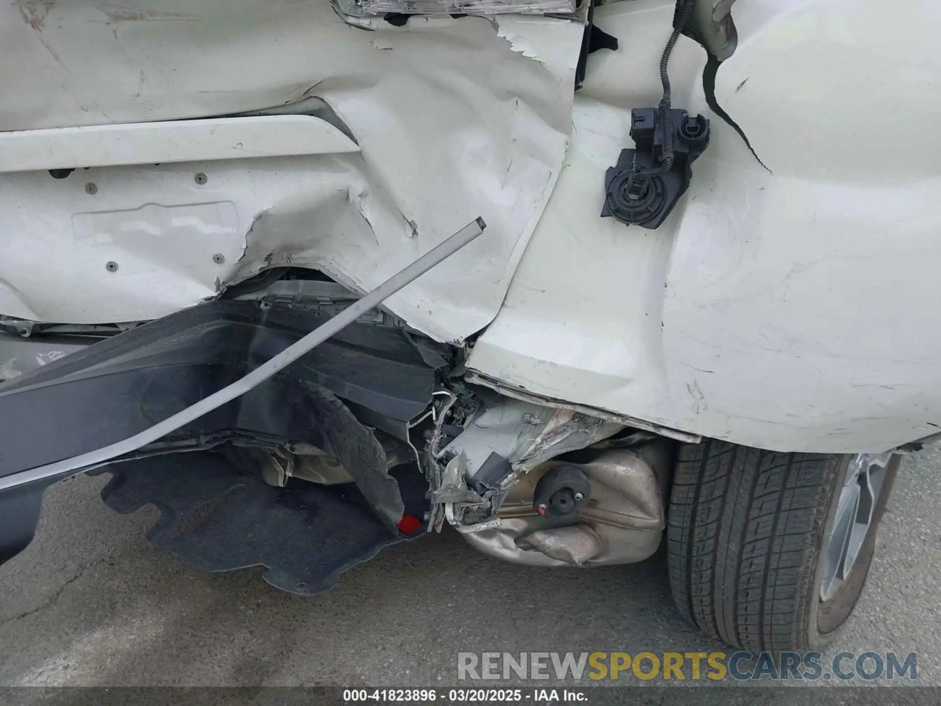 6 Photograph of a damaged car 2HKRW1H89NH409209 HONDA CR-V 2022