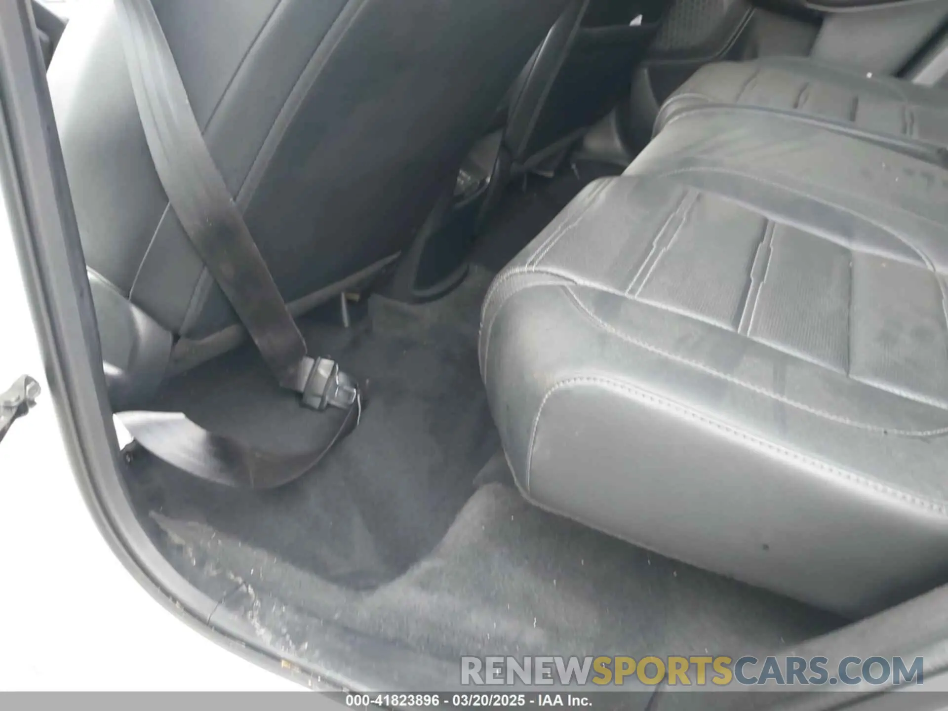 8 Photograph of a damaged car 2HKRW1H89NH409209 HONDA CR-V 2022
