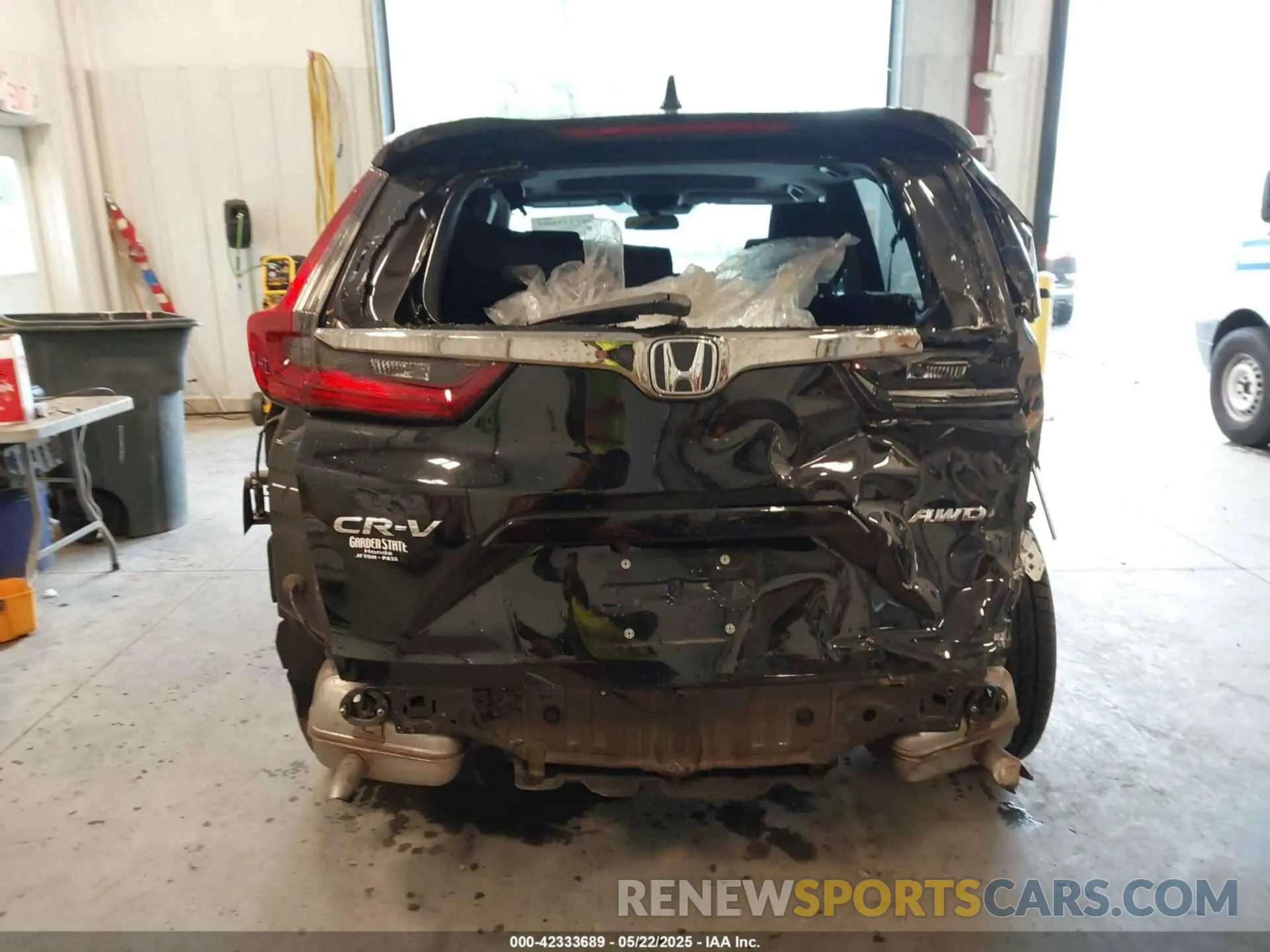 16 Photograph of a damaged car 2HKRW2H51NH624403 HONDA CR-V 2022