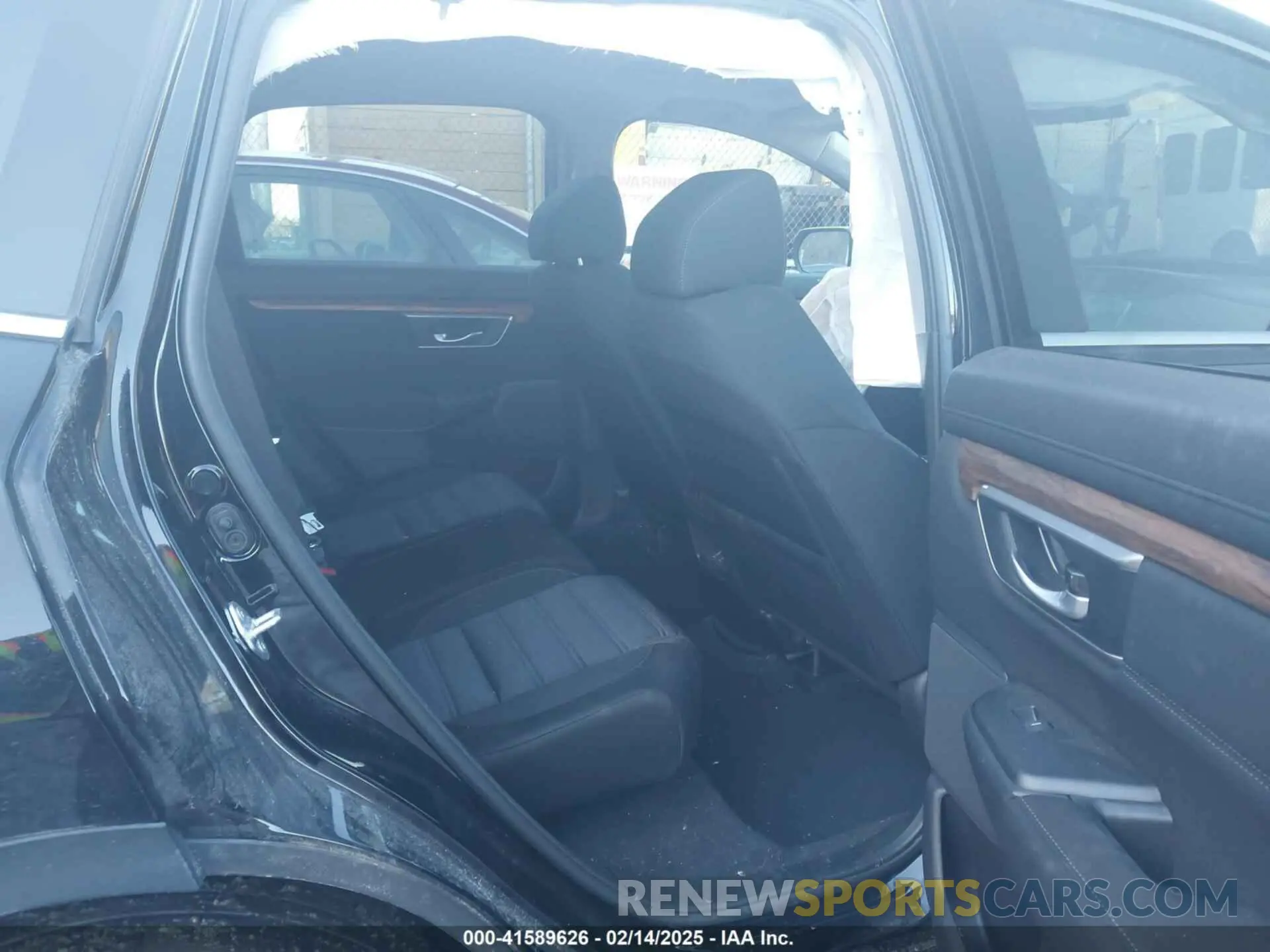 8 Photograph of a damaged car 2HKRW2H55NH606843 HONDA CR-V 2022