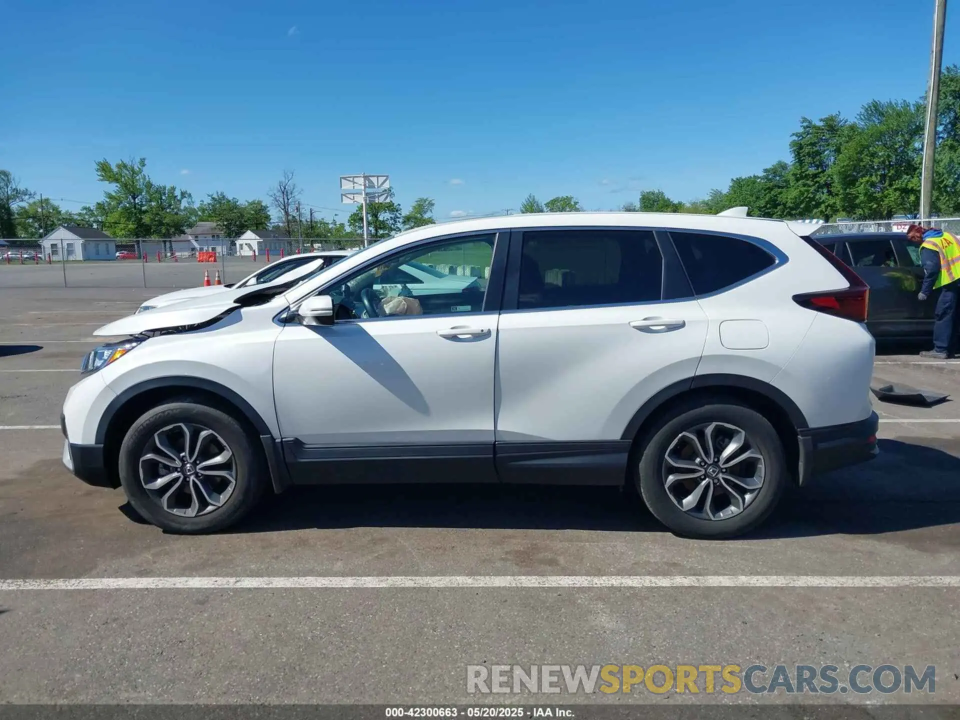 14 Photograph of a damaged car 2HKRW2H55NH671059 HONDA CR-V 2022