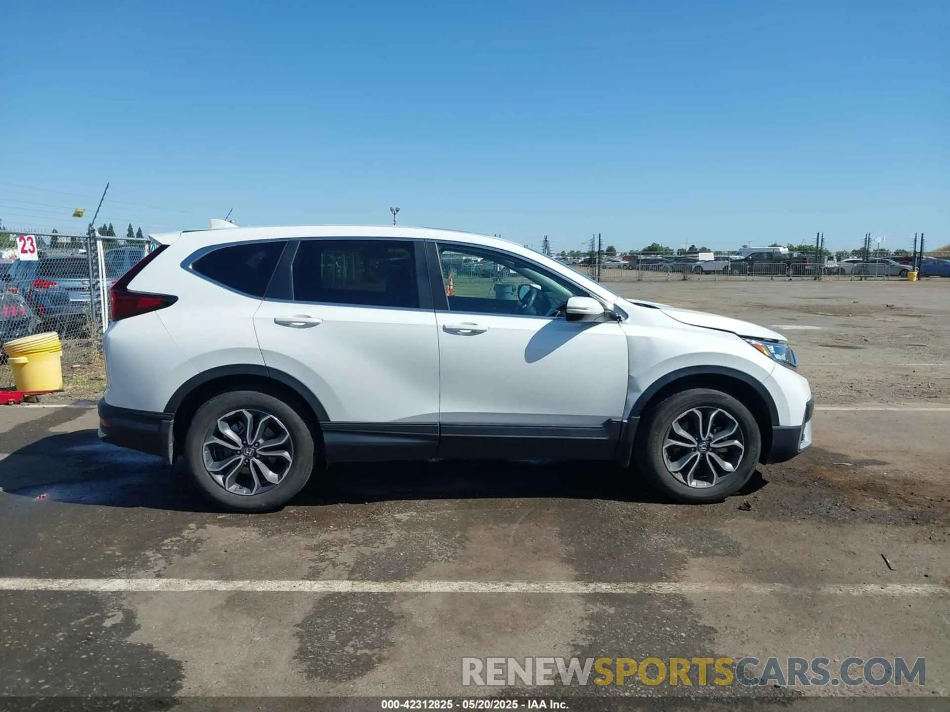 13 Photograph of a damaged car 2HKRW2H56NH664881 HONDA CR-V 2022