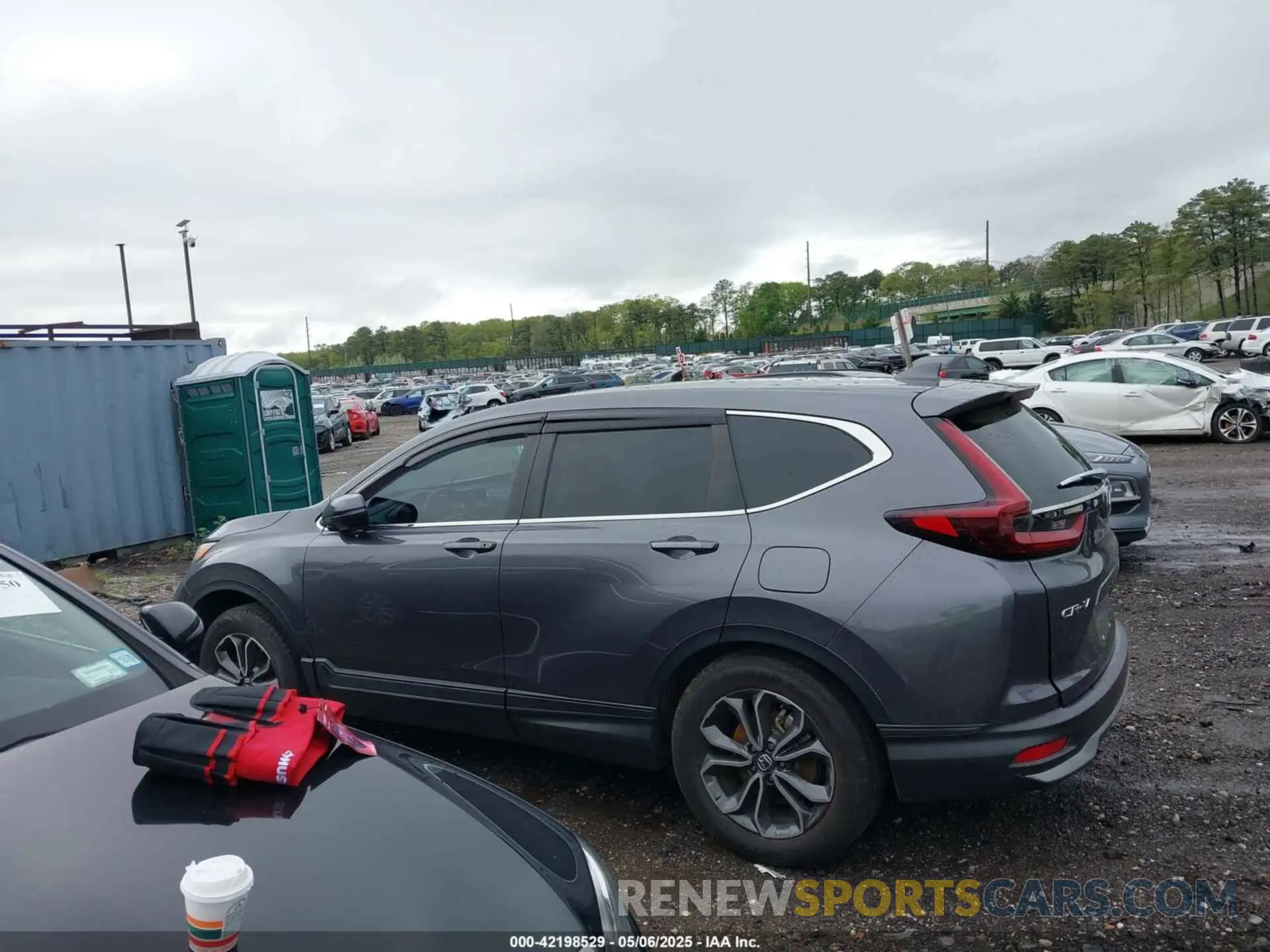 14 Photograph of a damaged car 2HKRW2H58NH611275 HONDA CR-V 2022
