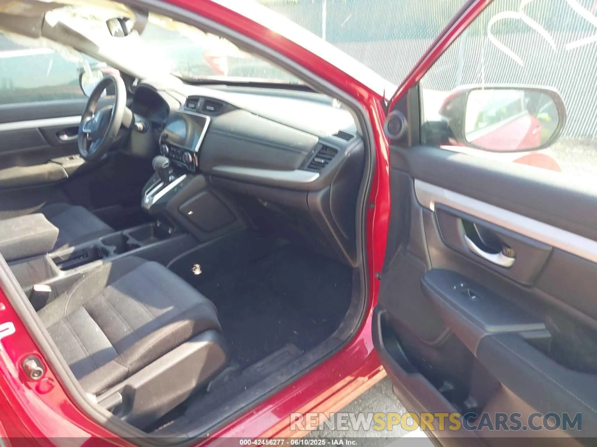 5 Photograph of a damaged car 2HKRW2H7XNH631173 HONDA CR-V 2022