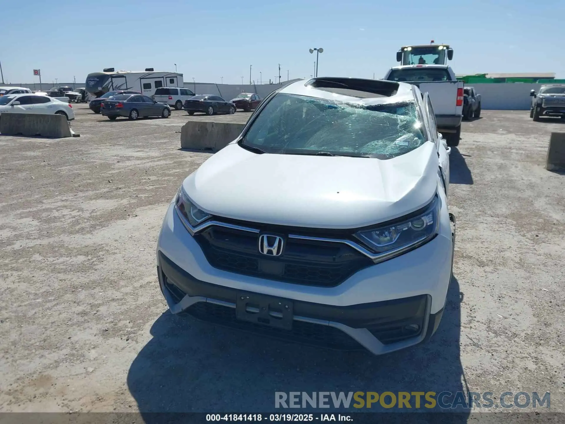 11 Photograph of a damaged car 2HKRW2H83NH642752 HONDA CR-V 2022