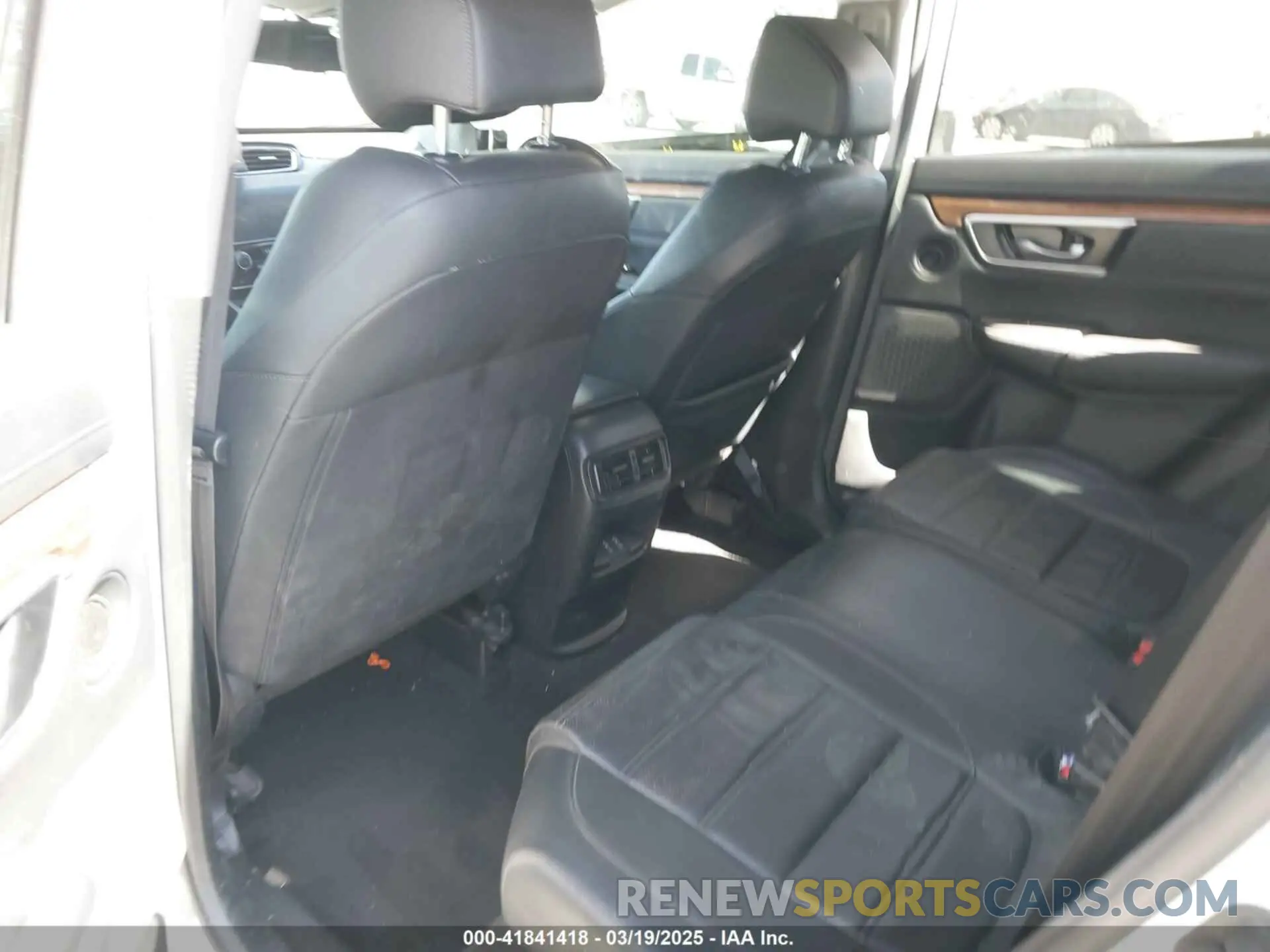 8 Photograph of a damaged car 2HKRW2H83NH642752 HONDA CR-V 2022