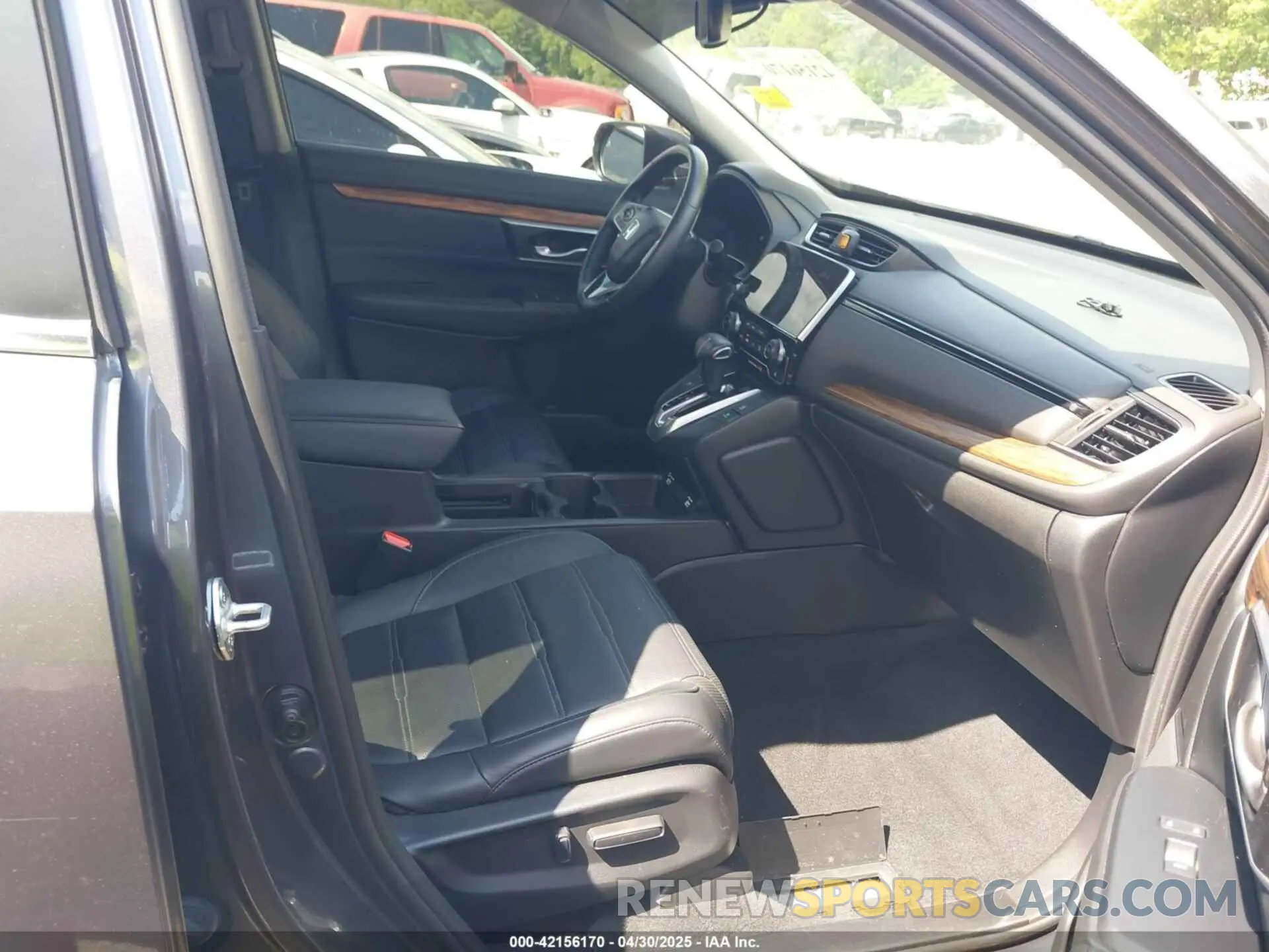 5 Photograph of a damaged car 2HKRW2H87NH631057 HONDA CR-V 2022