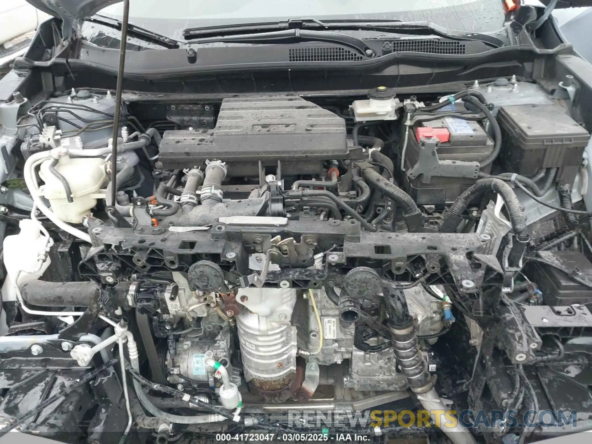 10 Photograph of a damaged car 2HKRW2H87NH637733 HONDA CR-V 2022