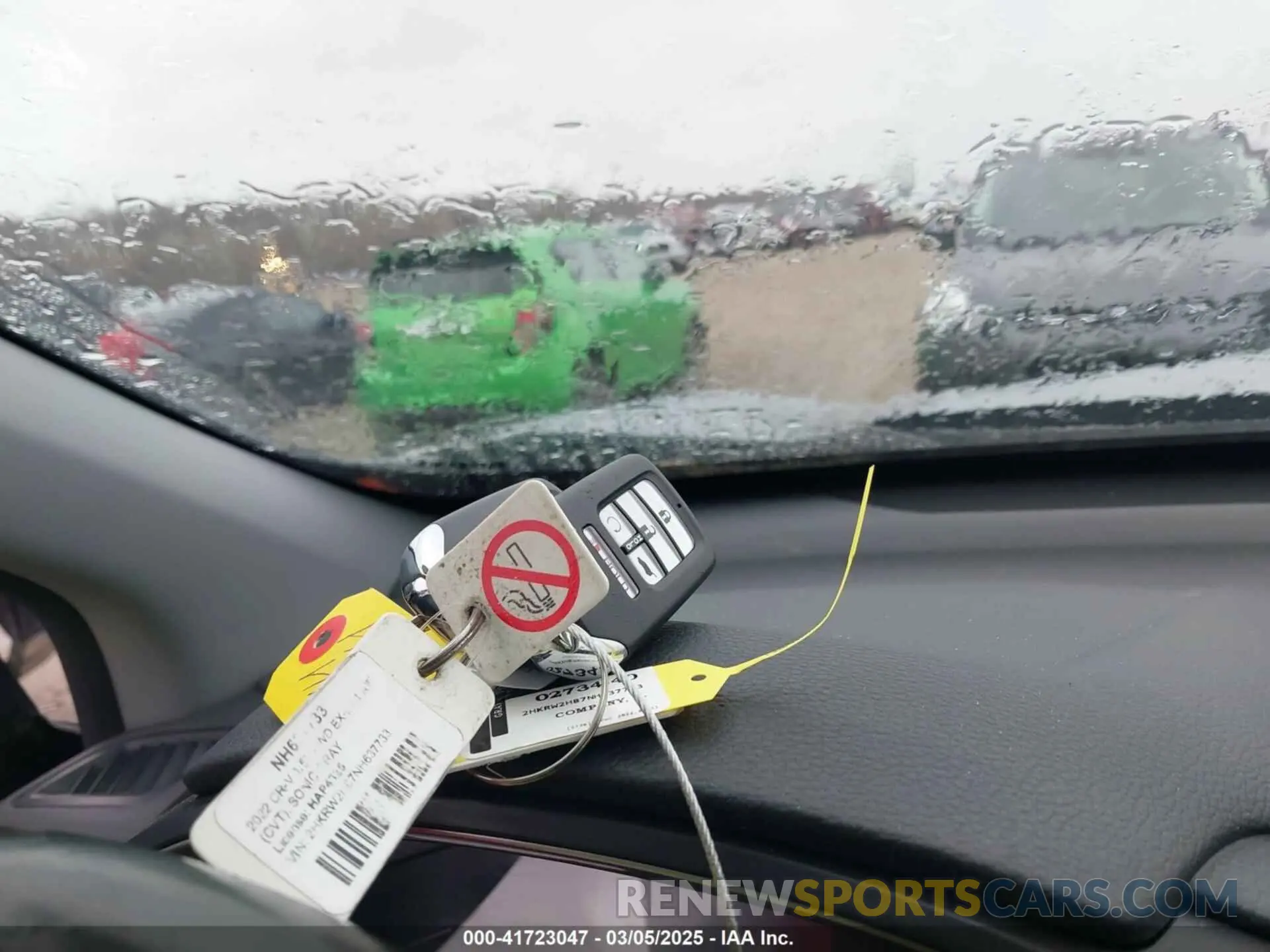 11 Photograph of a damaged car 2HKRW2H87NH637733 HONDA CR-V 2022